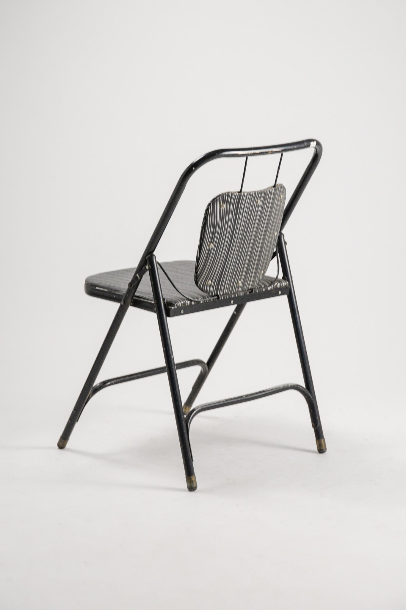Metal Frame Folding Chair / メタルフレーム折りたたみ椅子