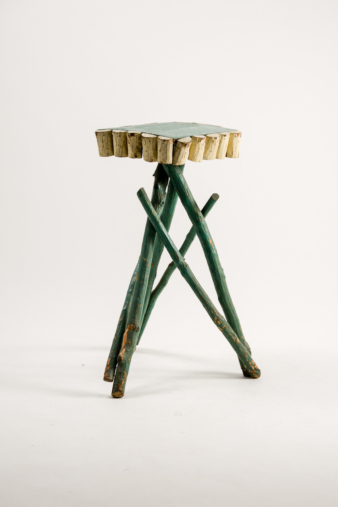 Wooden Display Stand / 木製飾り台