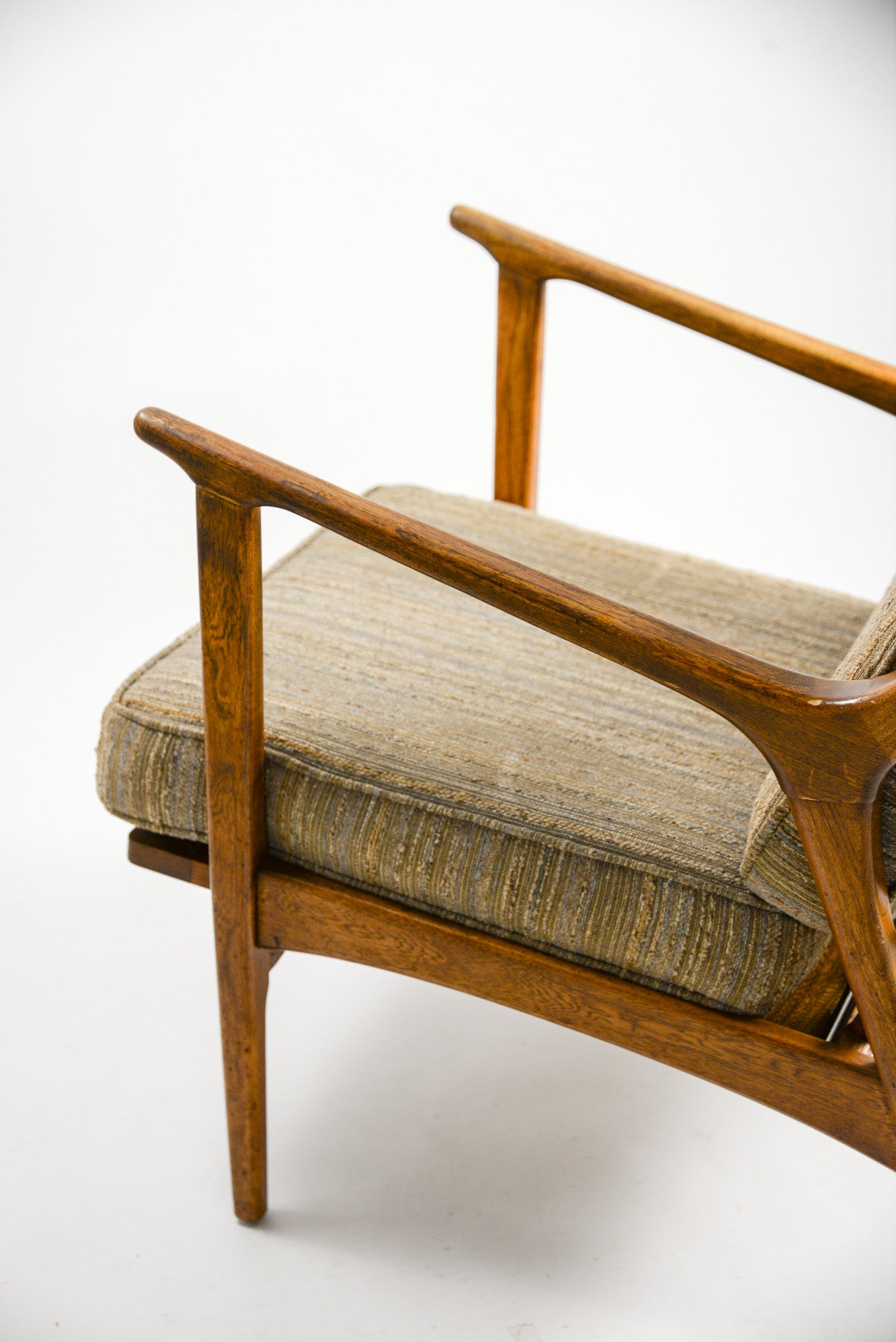 Wooden Arm Fabric Chair / 木製アームファブリックチェア