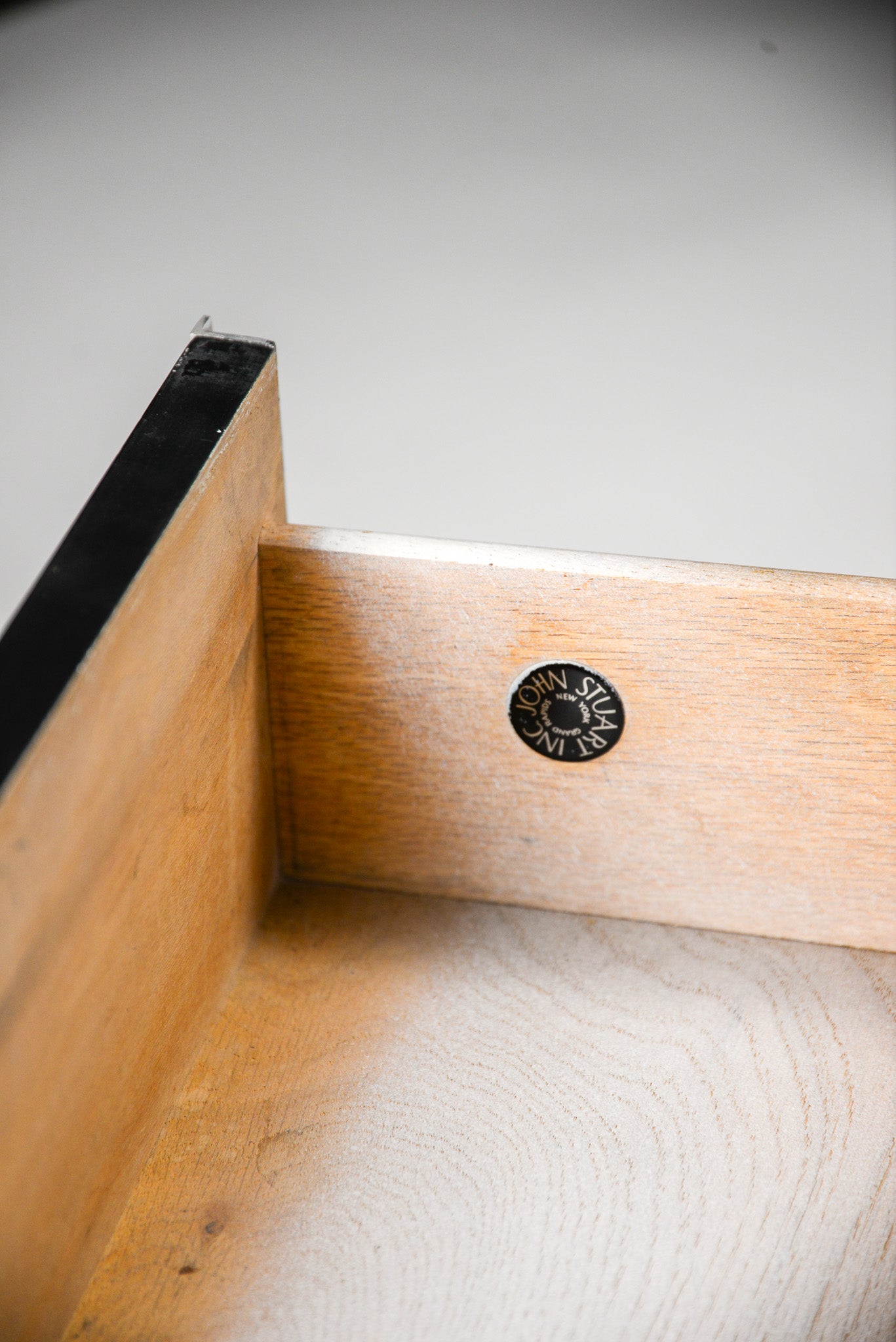 Lucite Drawer Side Table / アクリル引き出し付き サイドテーブル