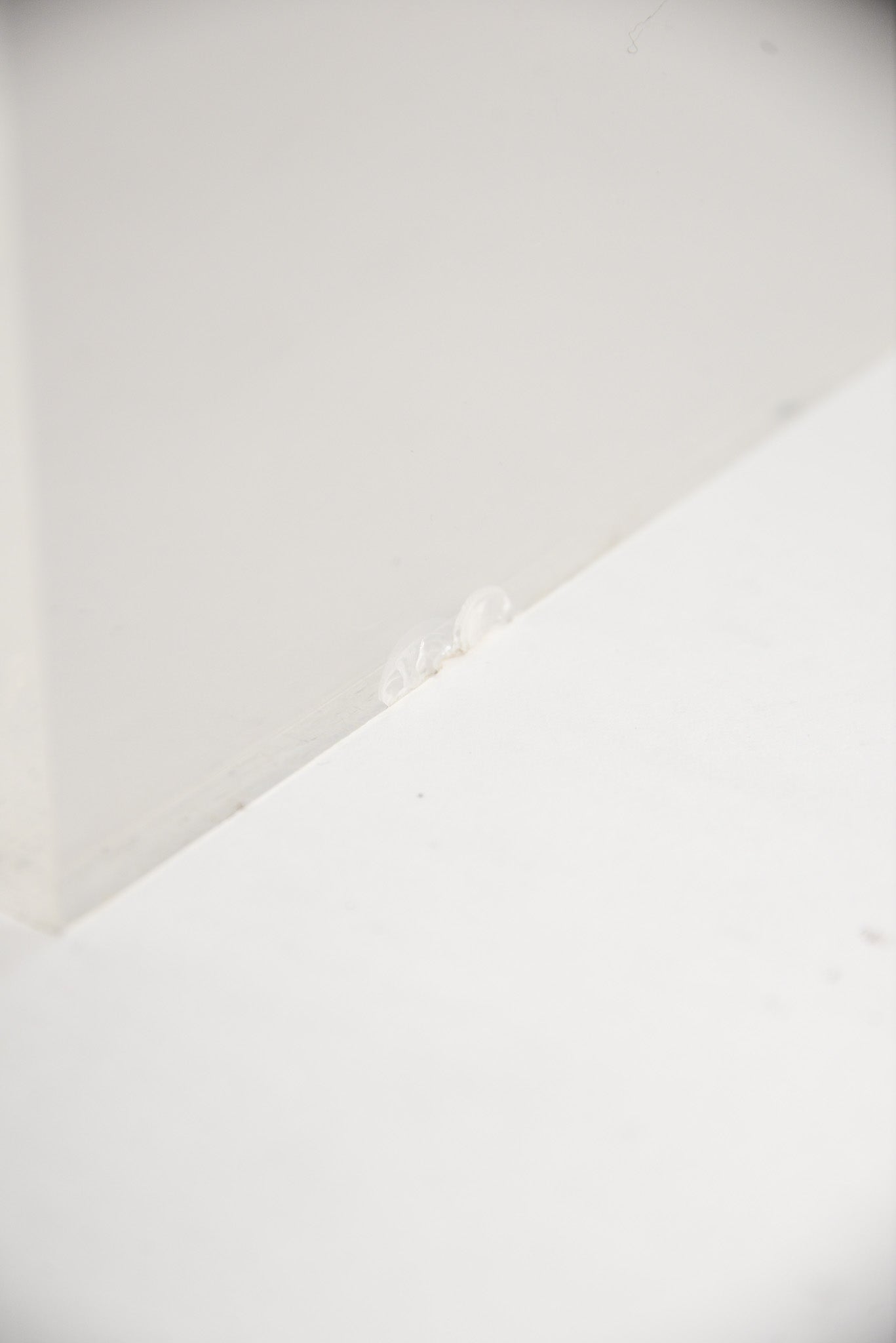 Lucite Drawer Side Table / アクリル引き出し付き サイドテーブル