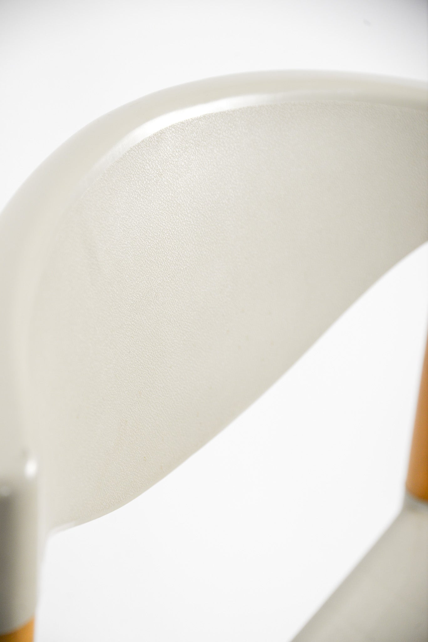 Stacking The Strax chair by CASARA / スタッキング Straxチェア CASARA