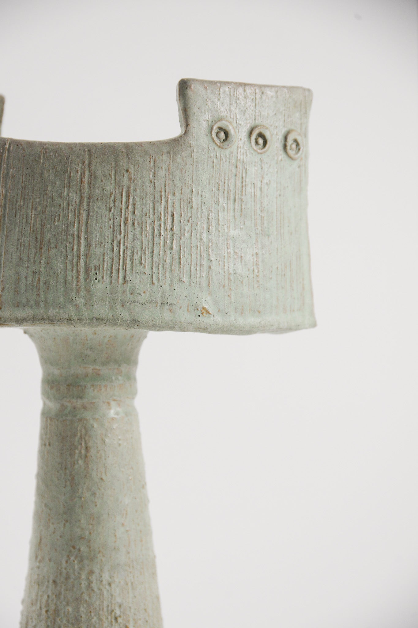 Ceramic Pedestal Stand / 高杯型の陶器
