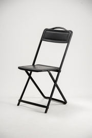 Folding Chair / 折りたたみイス