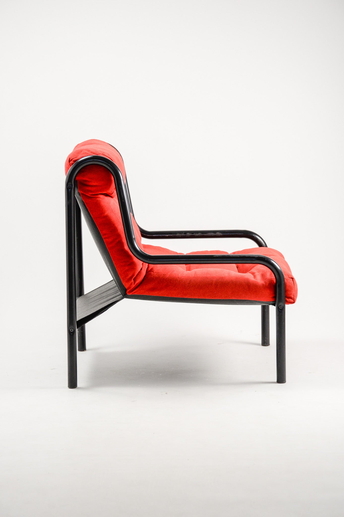 Red Fabric Armchair / 赤ファブリック アームチェア