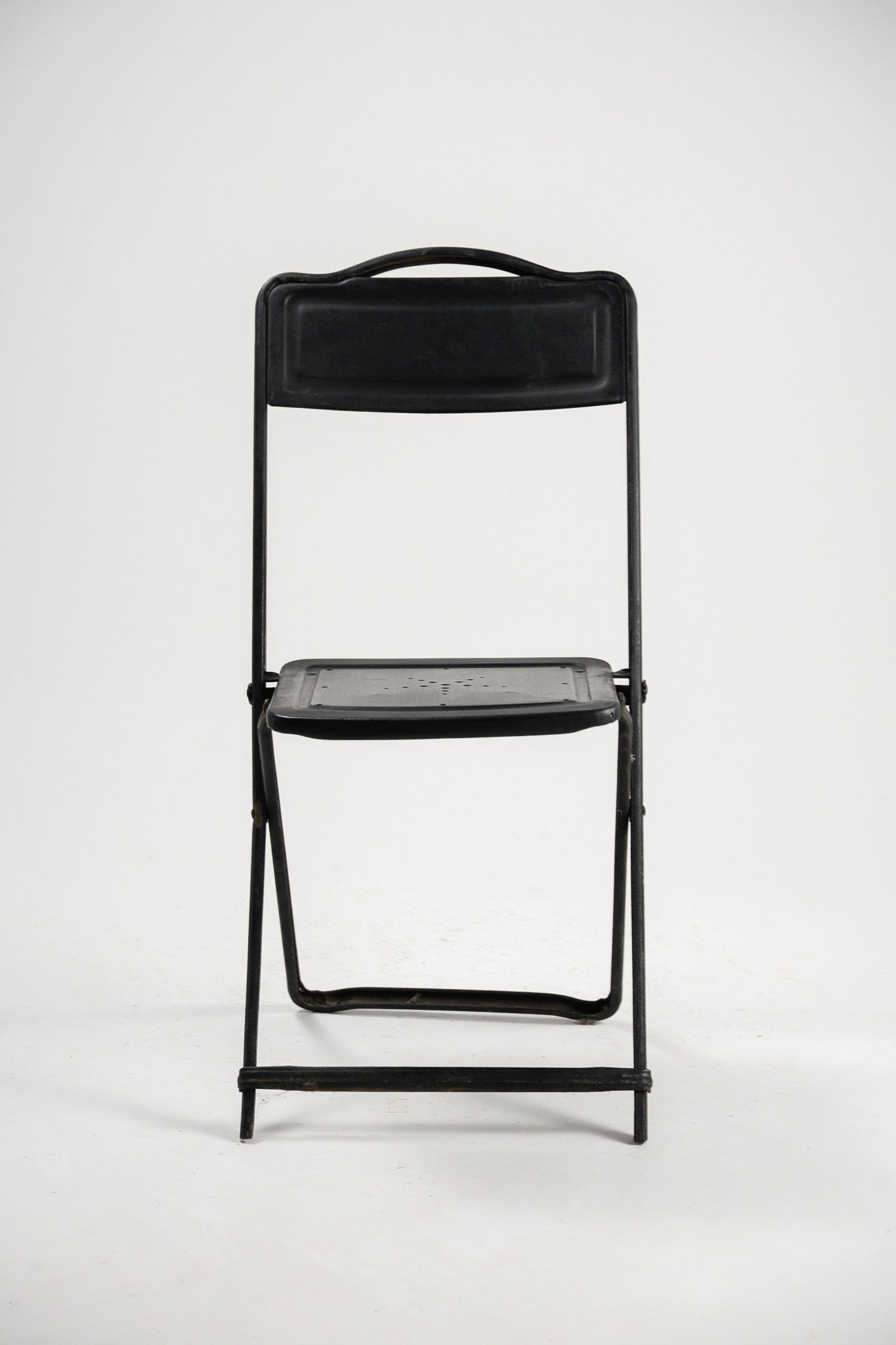 Folding Chair / 折りたたみイス