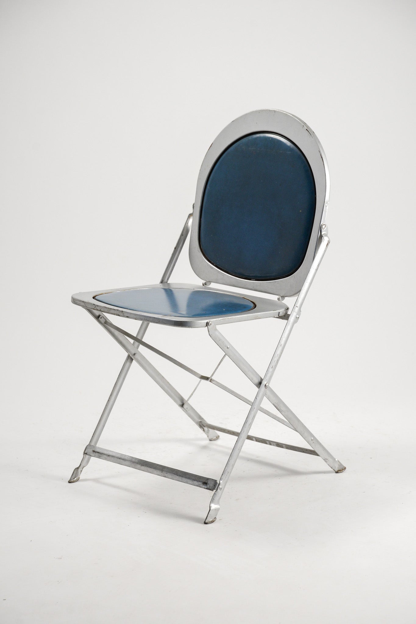 Blue Folding Chair / ブルー 折りたたみ椅子