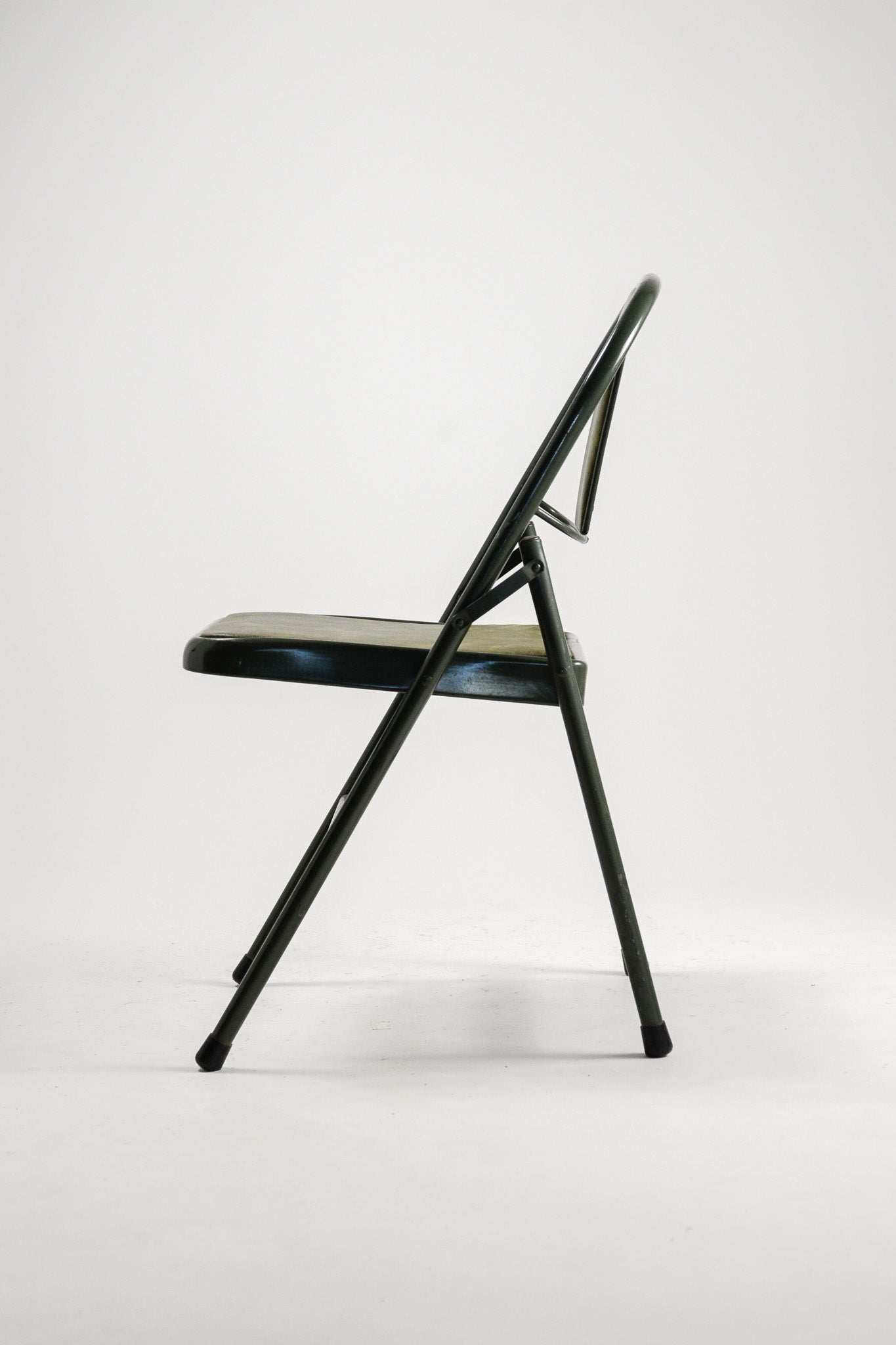 Green Fabric Folding Chair / 緑ファブリック 折りたたみイス