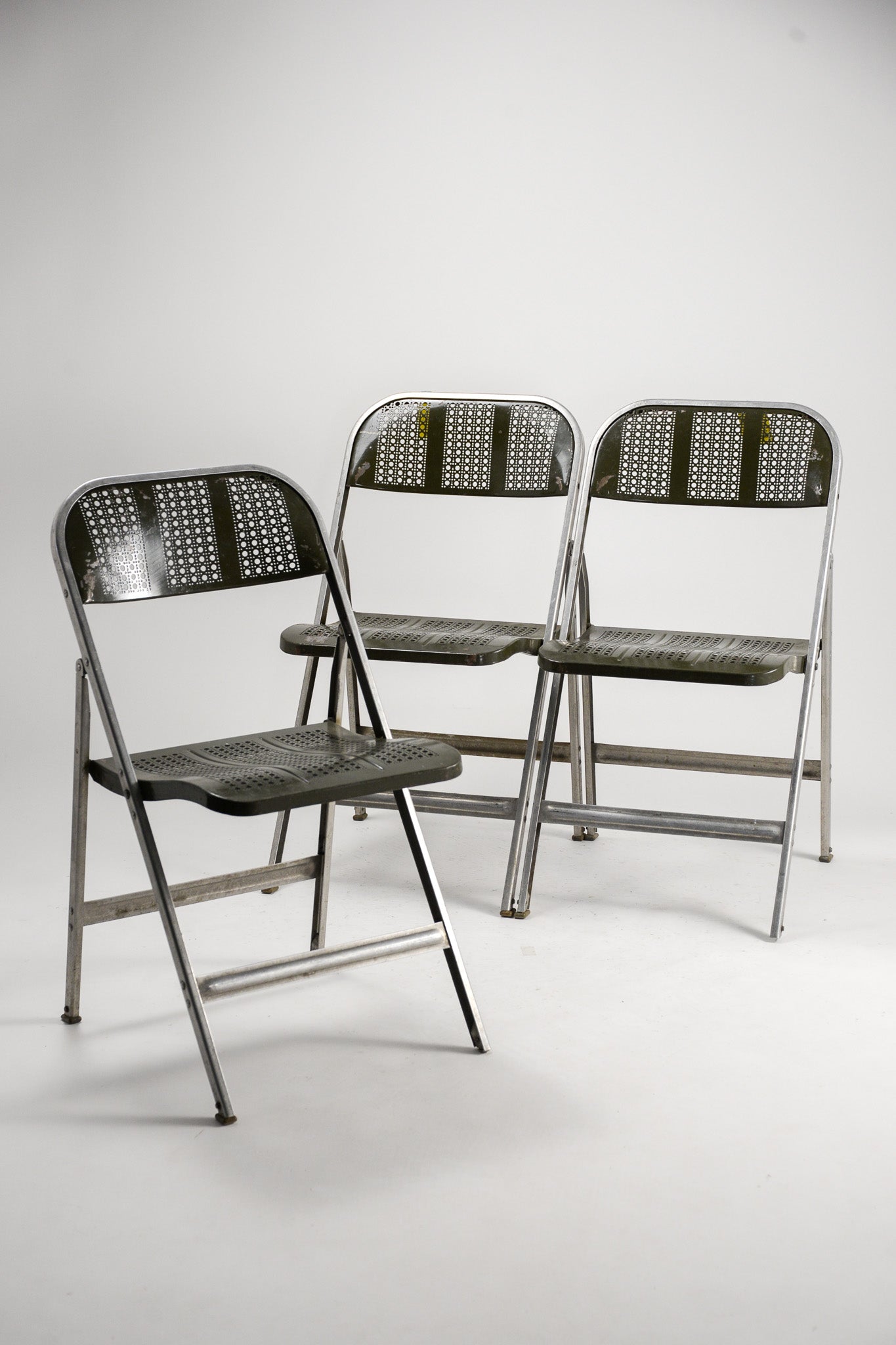 Punching Metal Folding Chair / パンチングメタル折りたたみ椅子