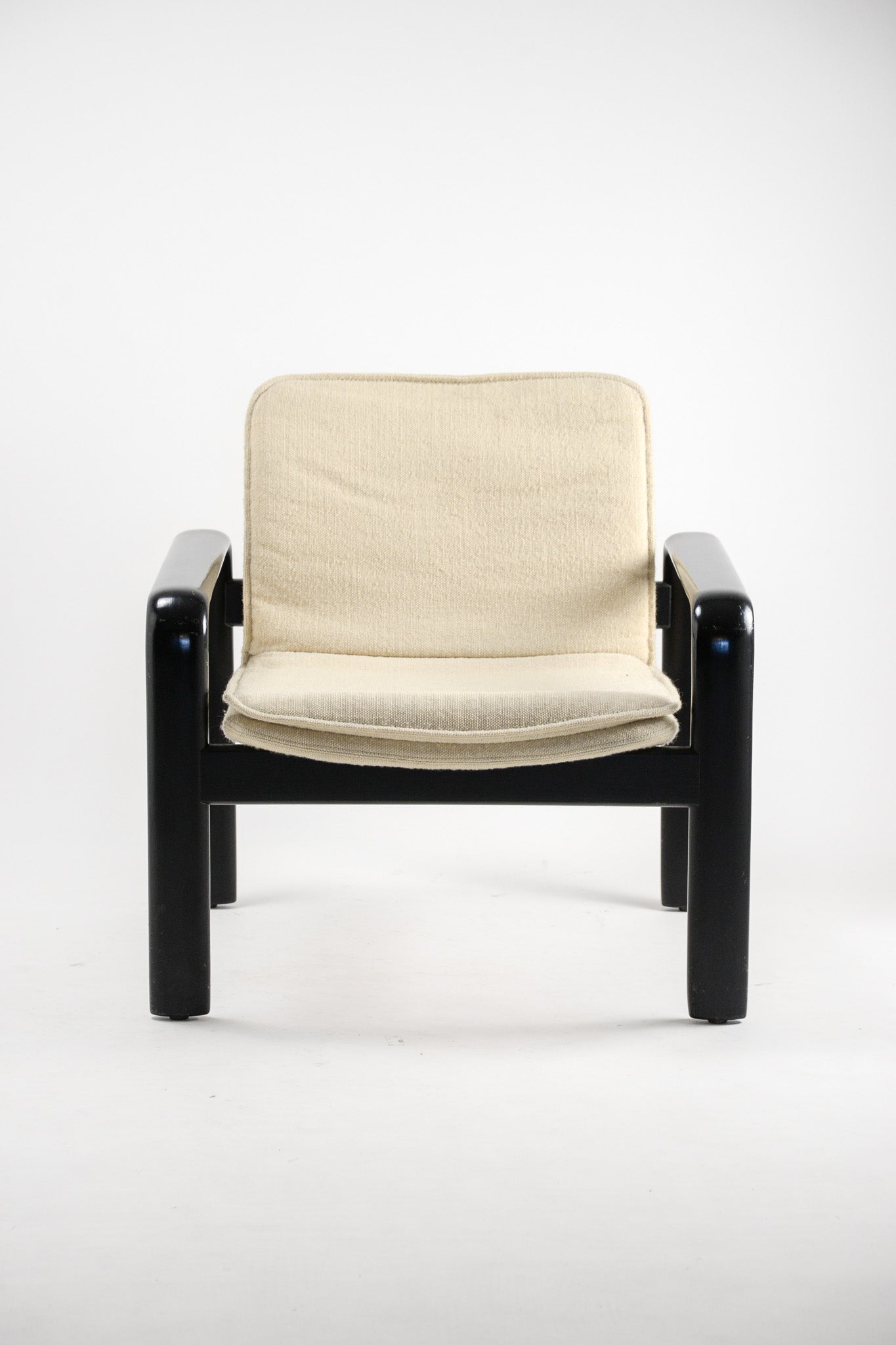 Beige Fabric Armchair / ベージュファブリック アームチェア