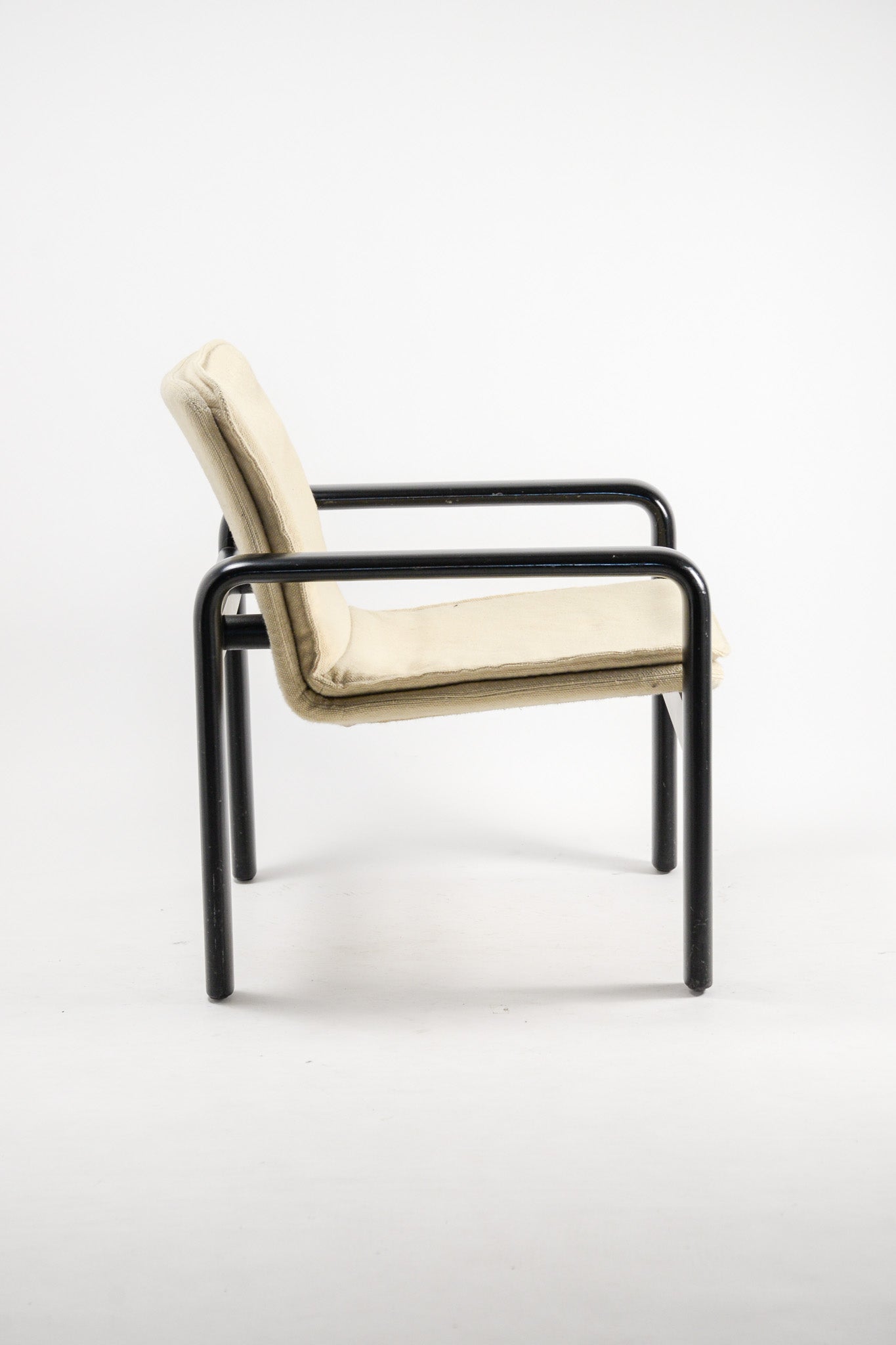 Beige Fabric Armchair / ベージュファブリック アームチェア