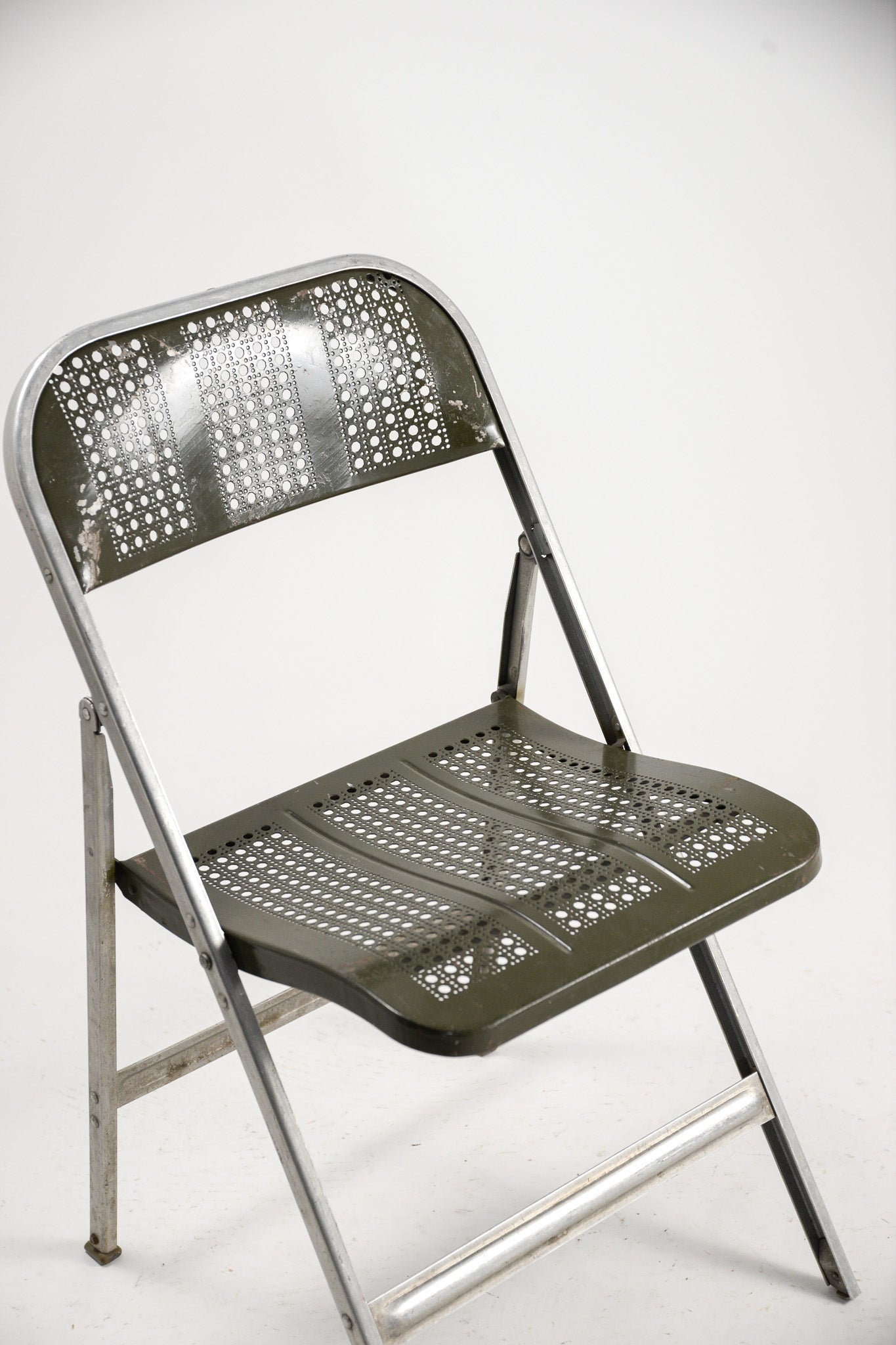 Punching Metal Folding Chair / パンチングメタル折りたたみ椅子