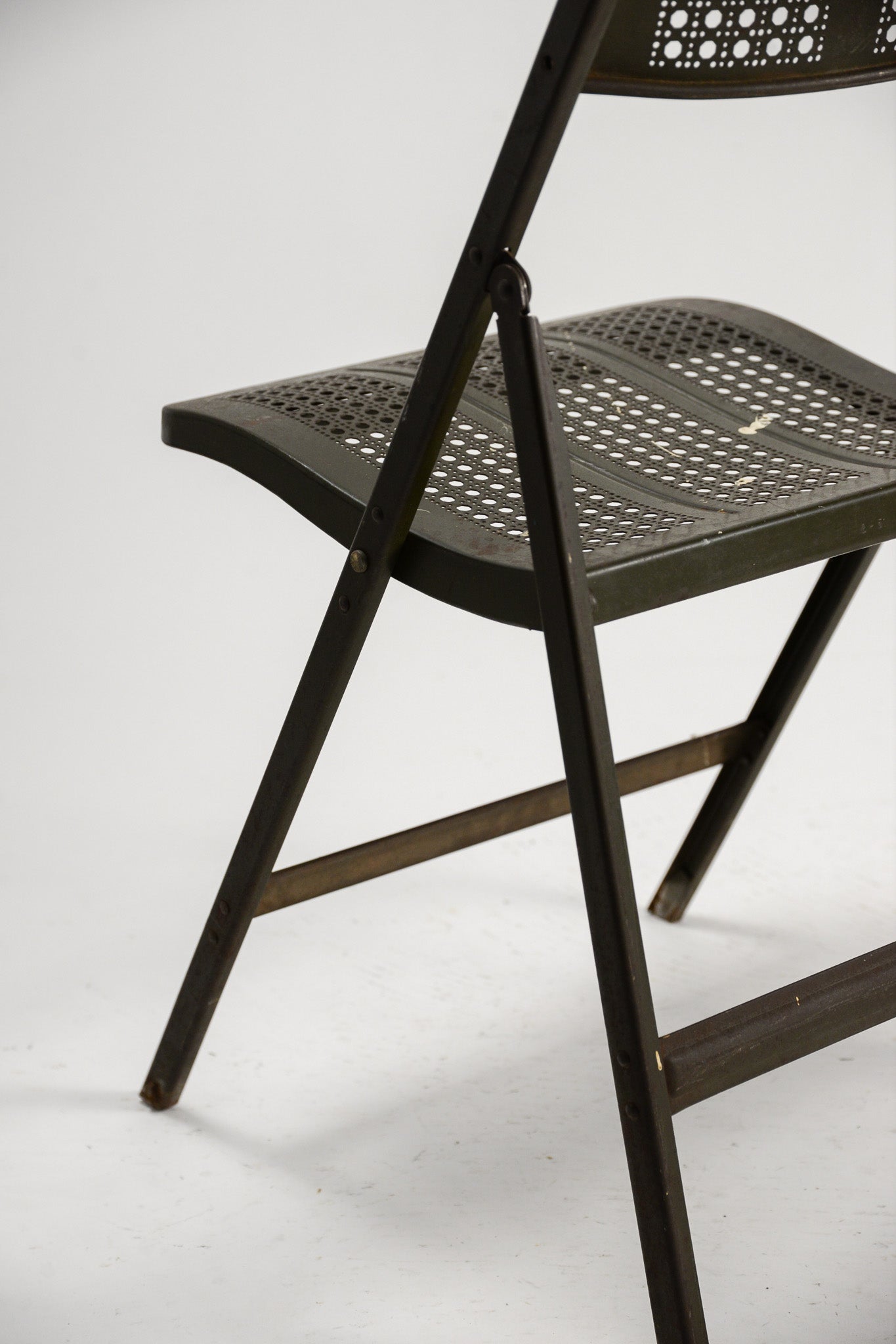 Punting Metal Folding Chair / パンチングメタル折りたたみ椅子