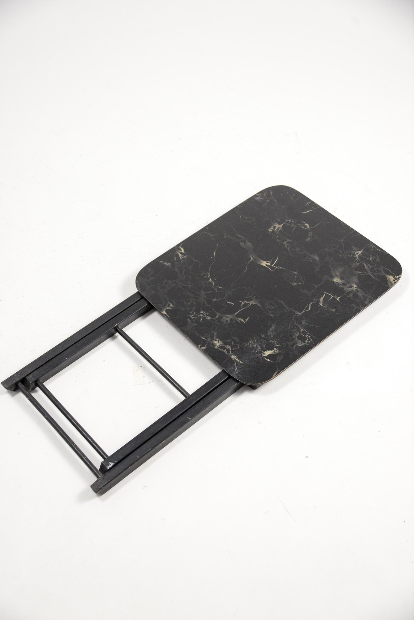 Folding Side Table by Artex-Green Corp / 折りたたみ サイドテーブル
