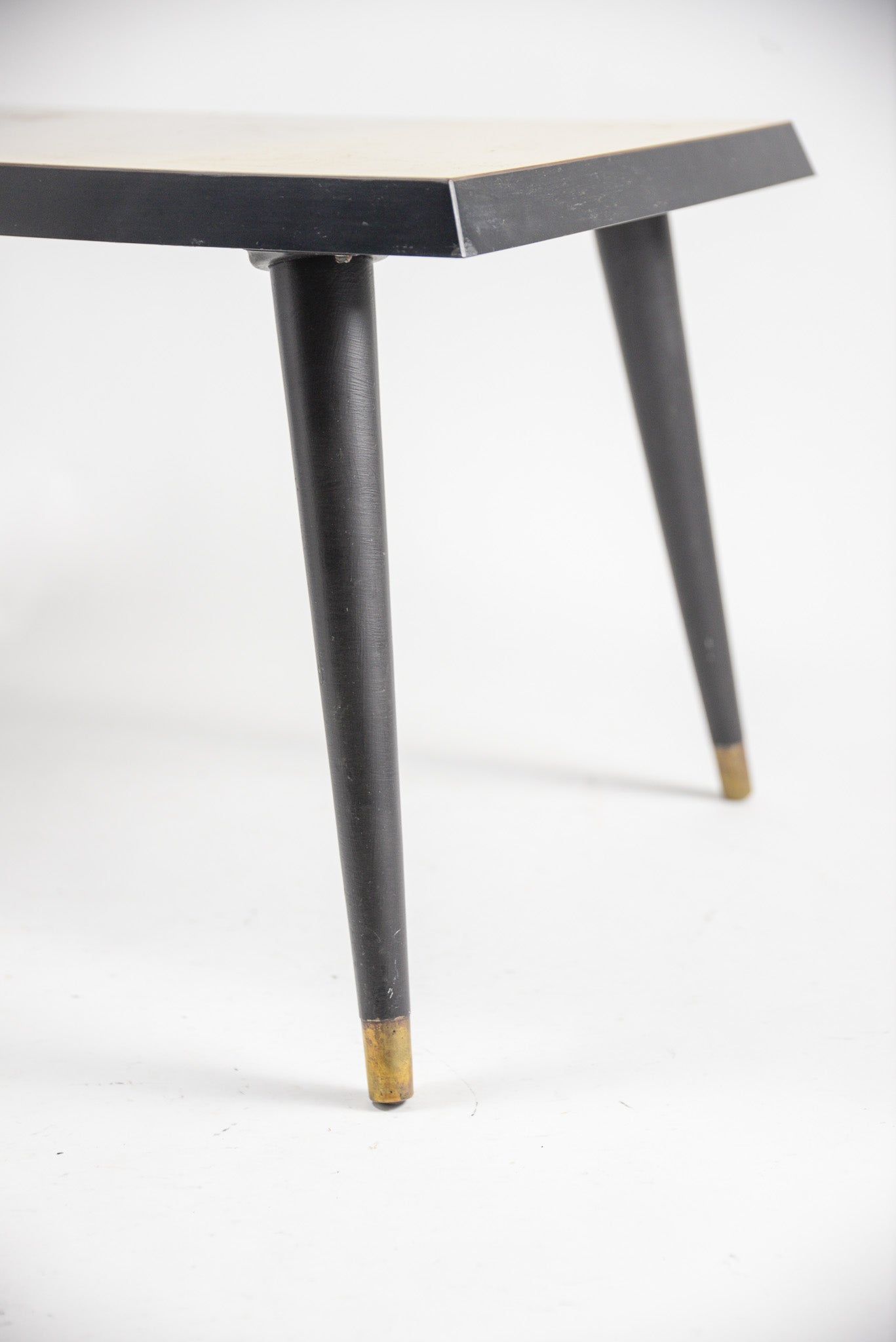 Atomic Step Table Yellow & Black / アトミック ステップ テーブル 黄色 & 黒色