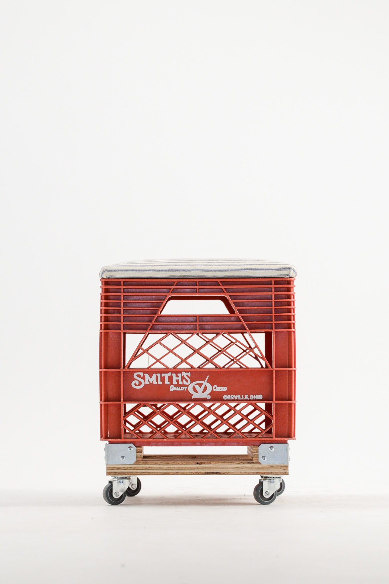 Caster Red Crate Stool / キャスター付きクレート(赤) スツール