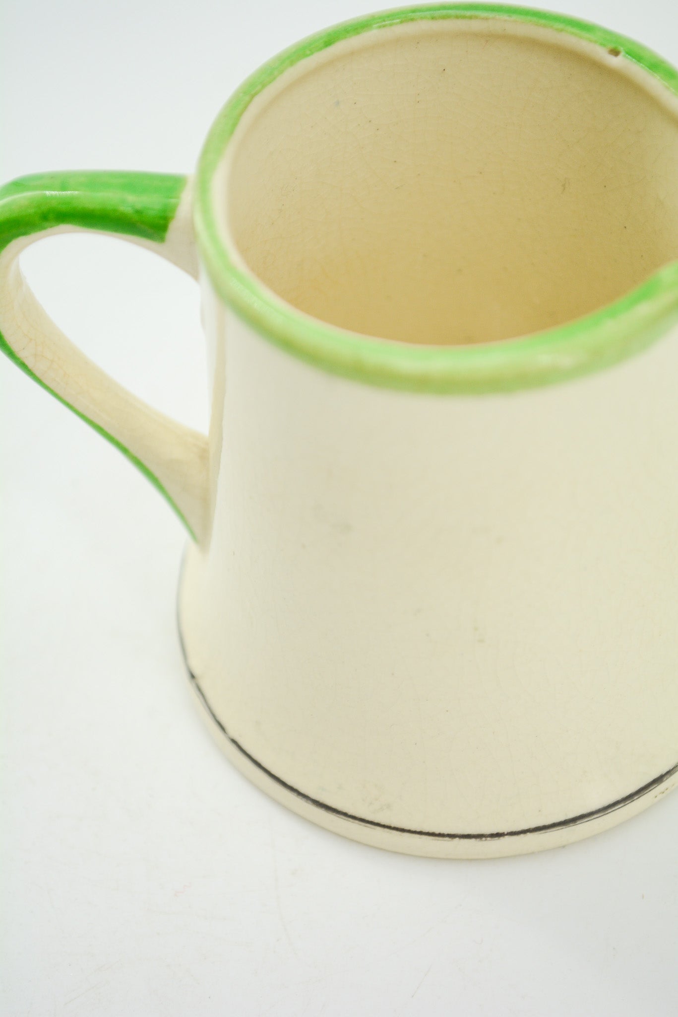Small Creamer with Child and Lamb Illustration / 子供と子羊の小さなクリーマー