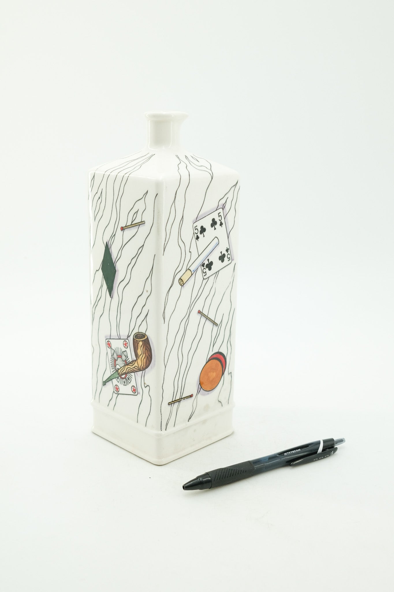 Ceramic Bottle with Card and Pipe Illustration / ポーカーイラストの陶器ボトル