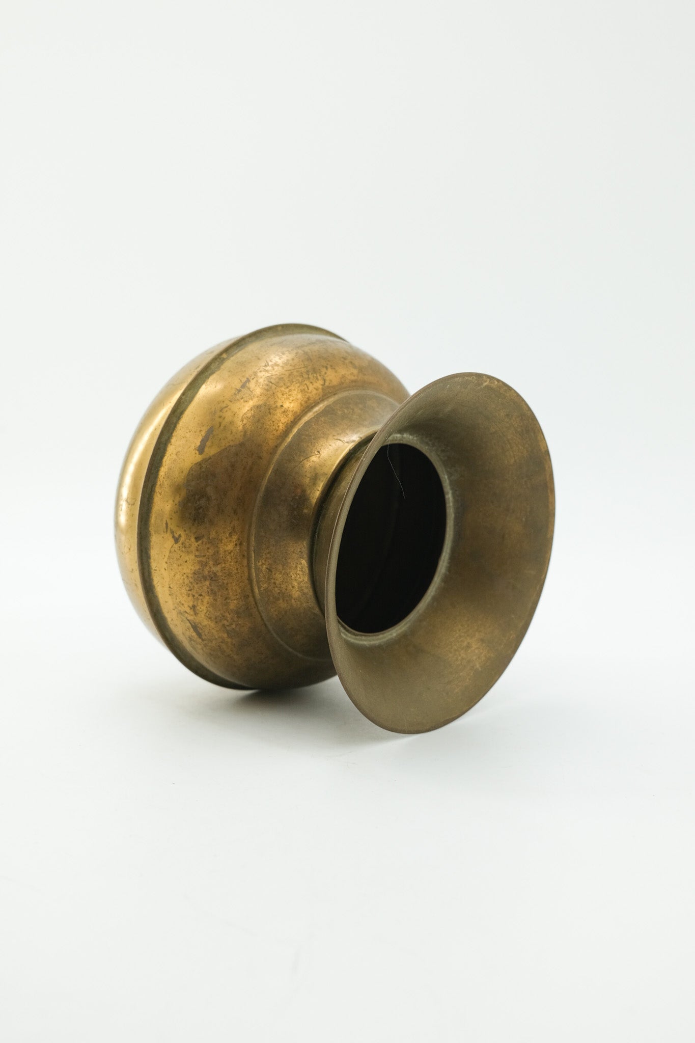 Brass Small Lota Vase / 真鍮の小さめな水入れ