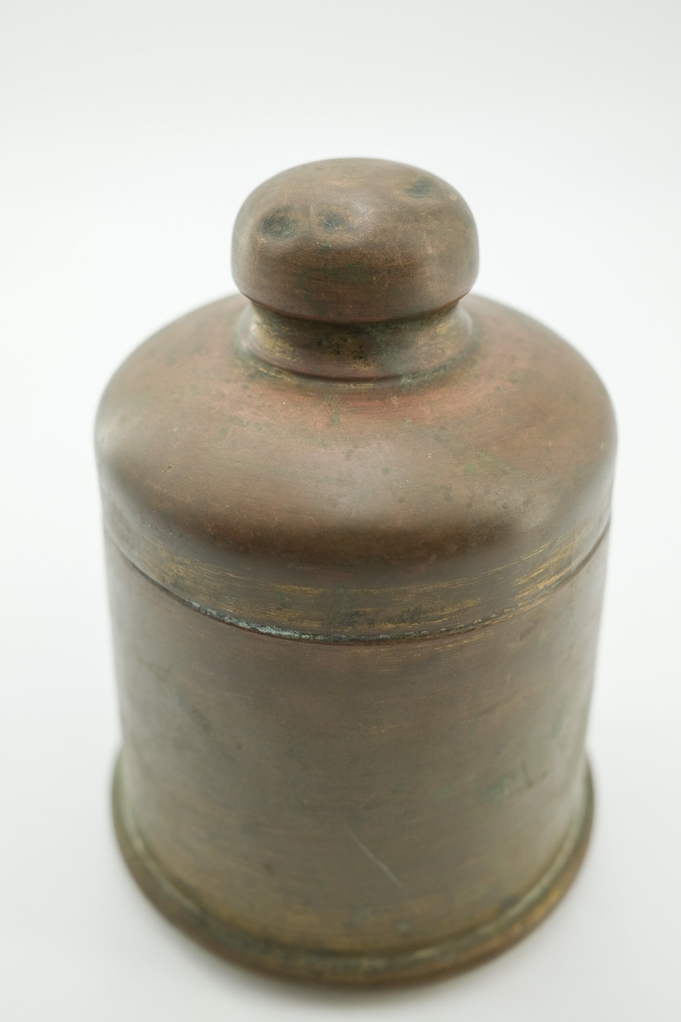 Brass lidded container / 真鍮製の蓋付きキャニスター