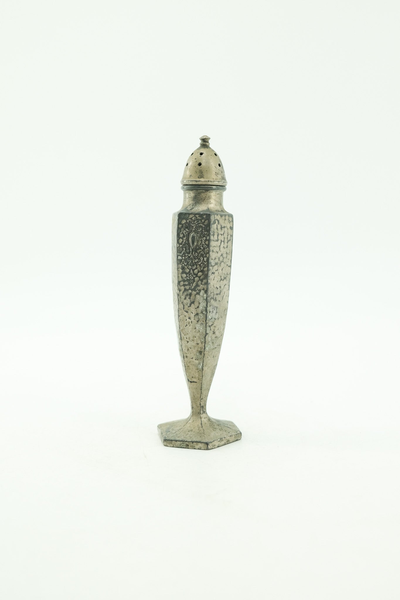 Antique Metal Pepper & Salt Shaker / アンティークメタルスパイスシェーカー