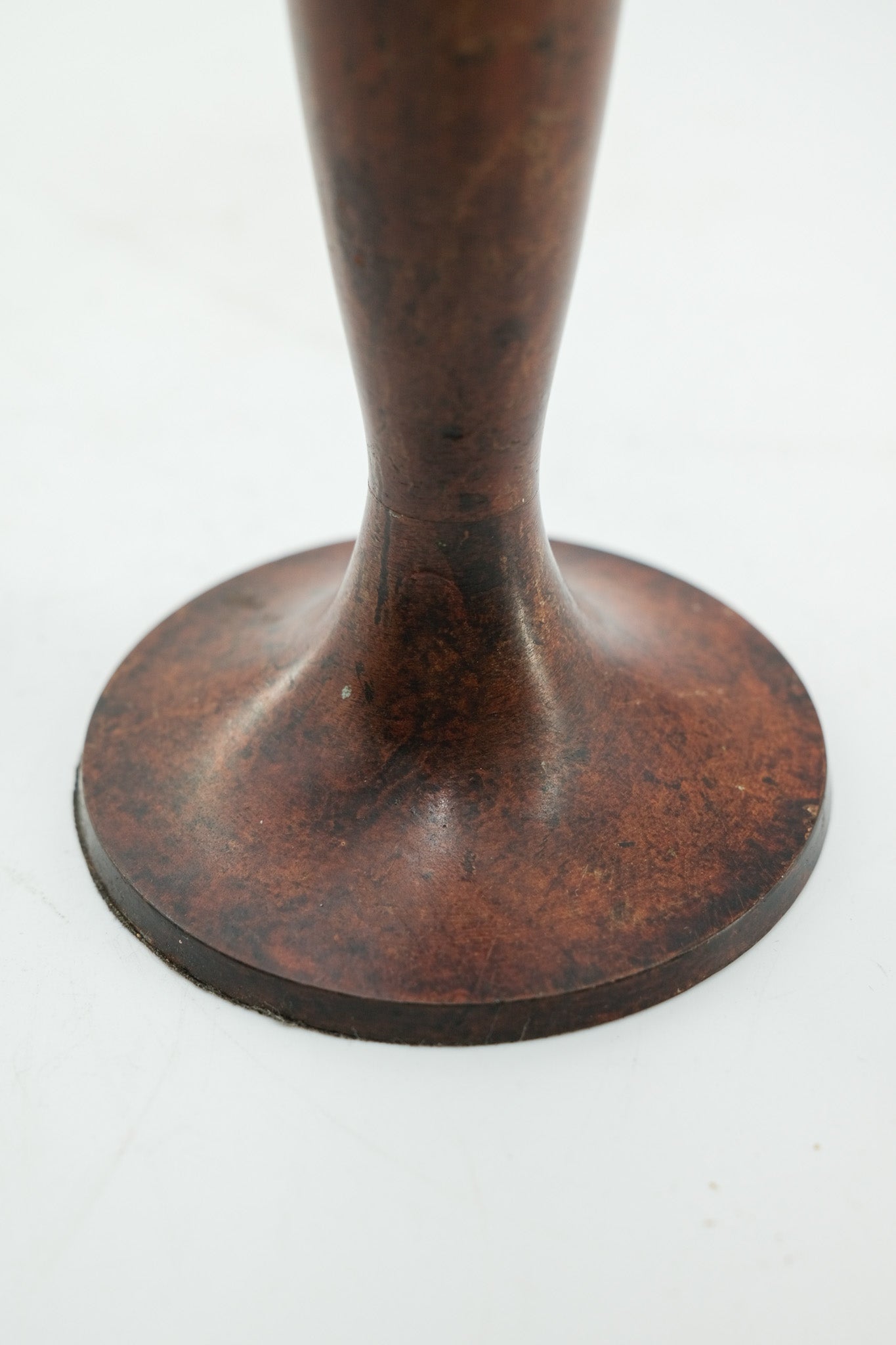 Metal Candle Stand / 金属の燭台