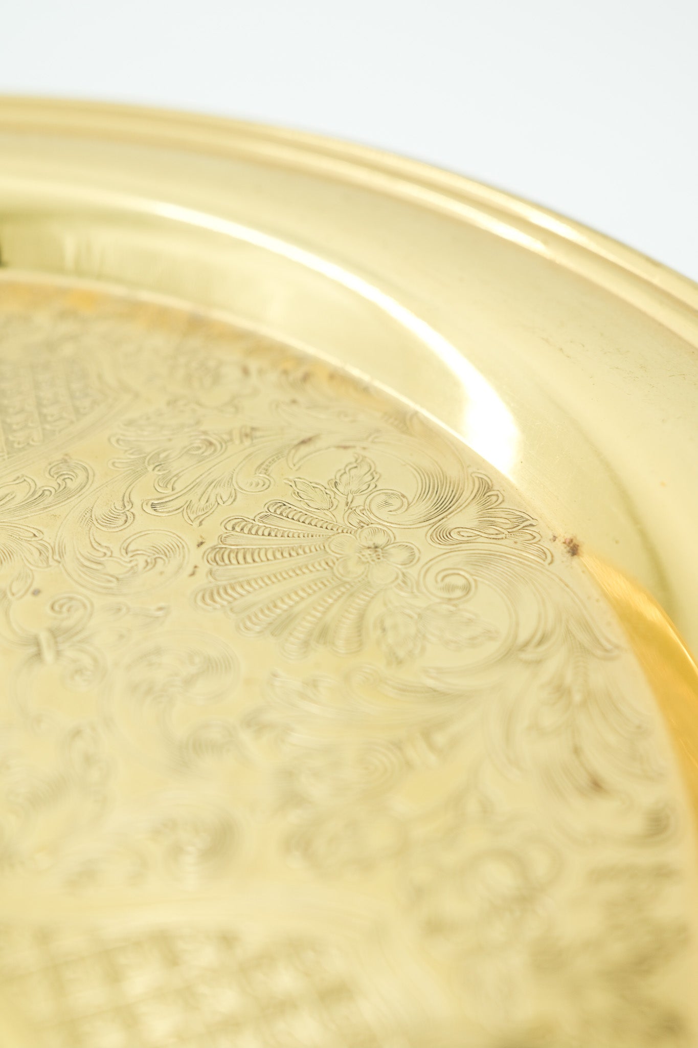 Solid Brass Etched Round Tray / 真鍮製 エッチング ラウンドトレイ