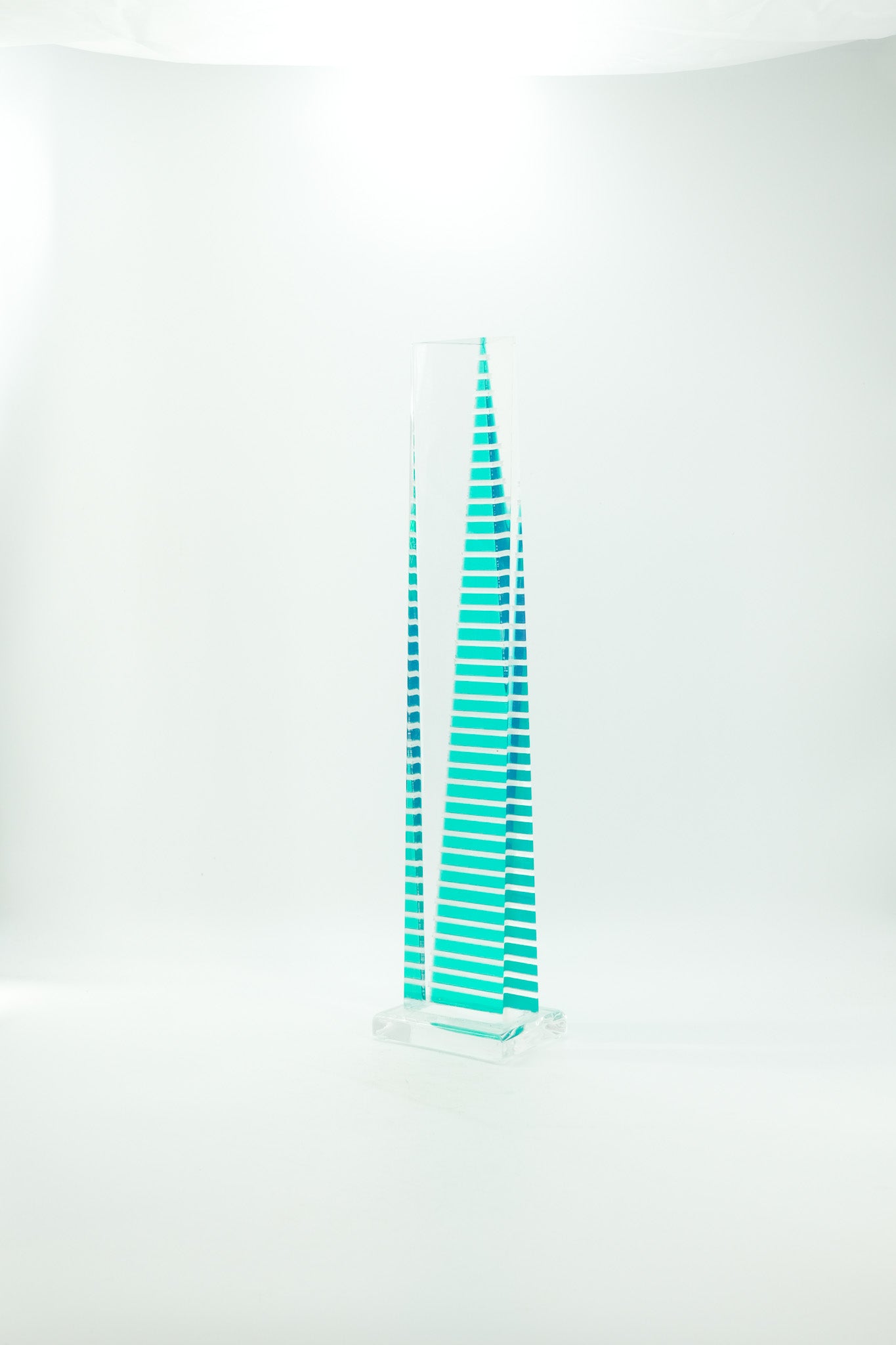 Postmodern Acrylic Tower Objet / ポストモダン アクリル タワー オブジェ