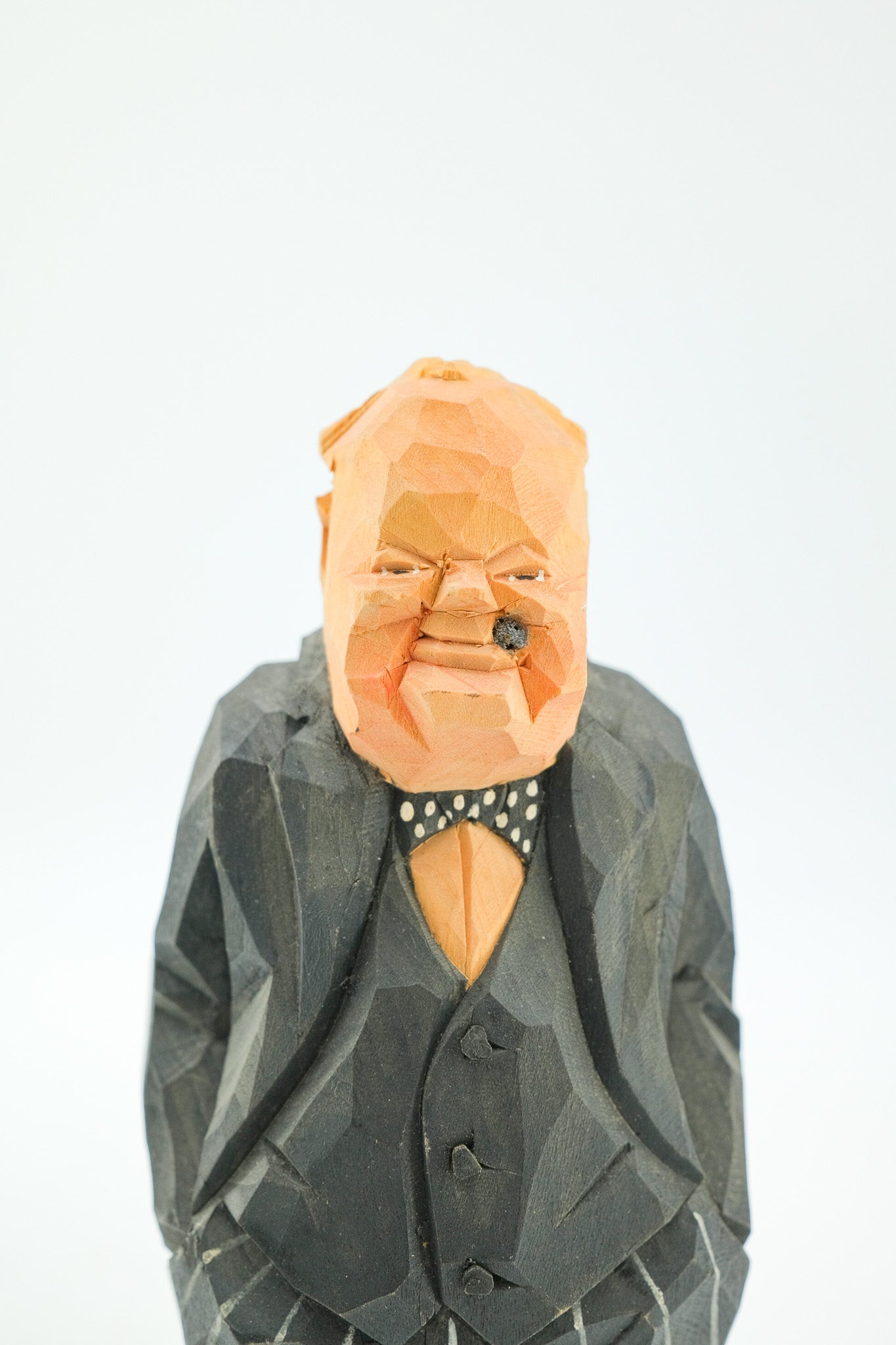 Winston Churchill Wood Carving / ウィンストン・チャーチル 木彫り人形