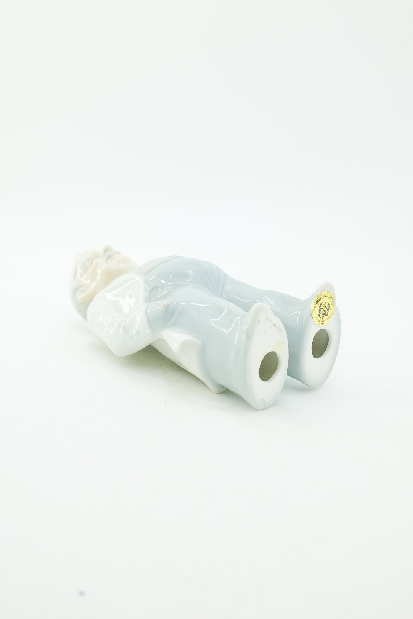 Doctor Porcelain Figurine / 陶器の医師の人形