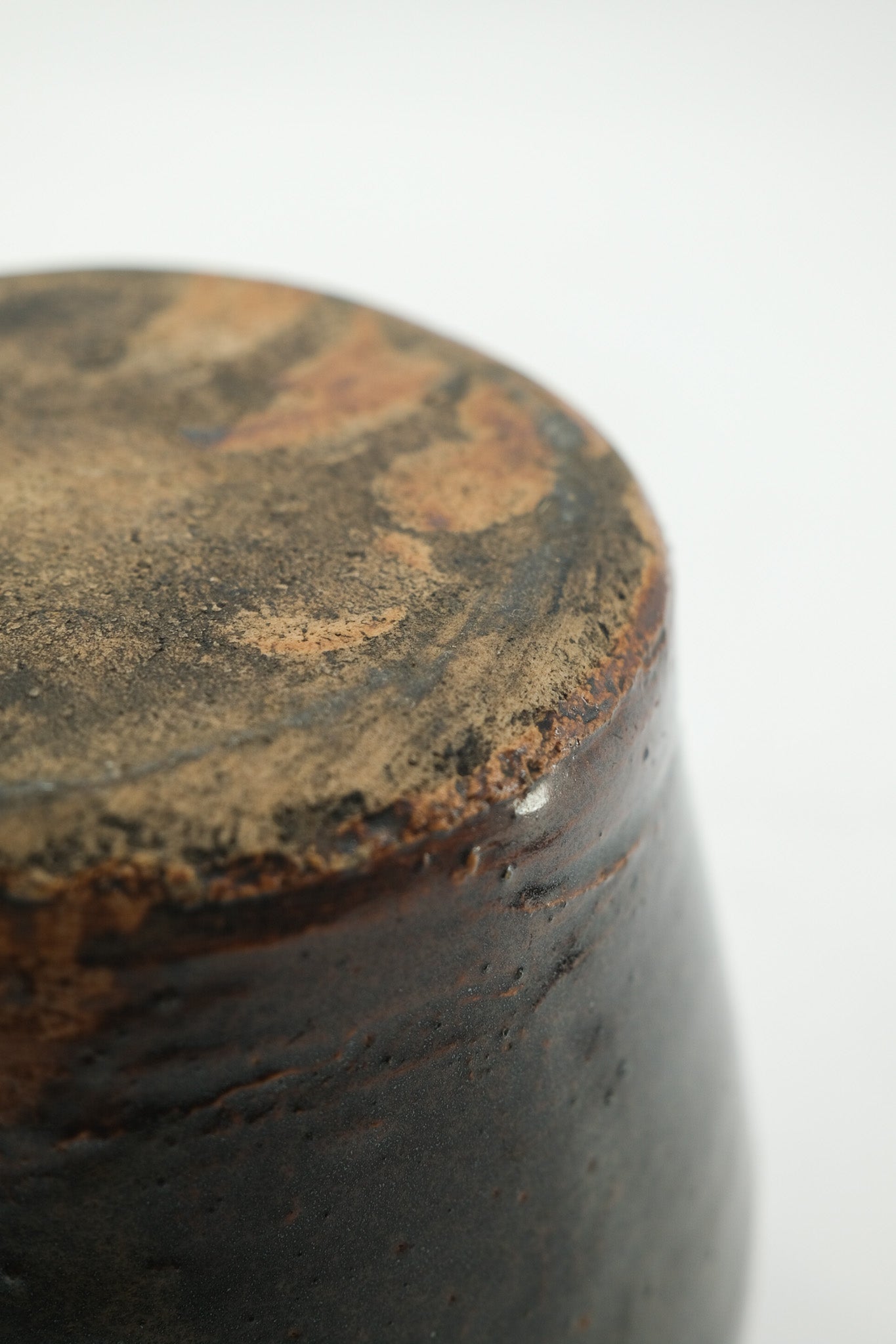 Vintage Ceramic Pot /陶器の鉢