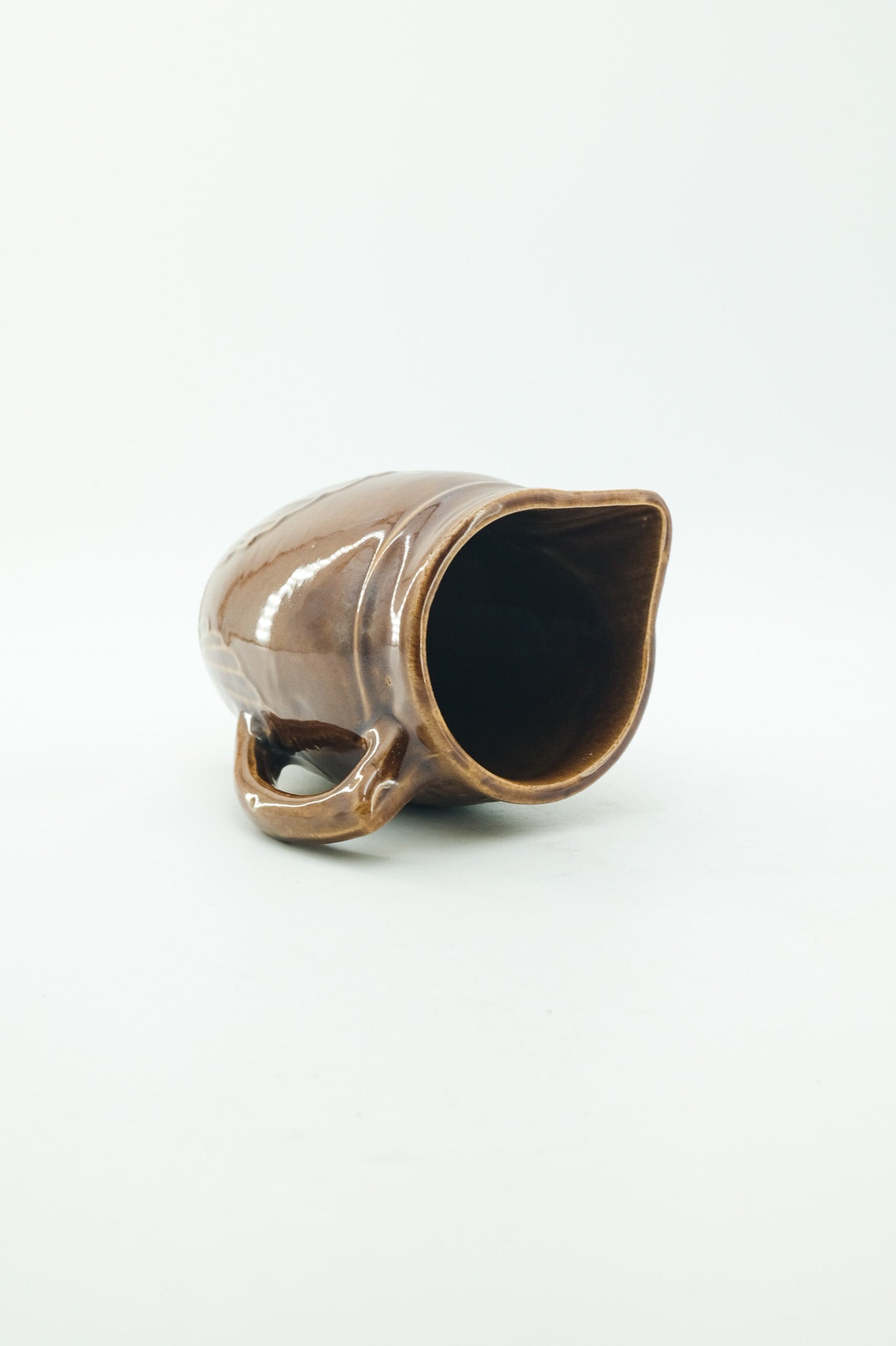 Shell Relief Pitcher / シェルレリーフ ピッチャー
