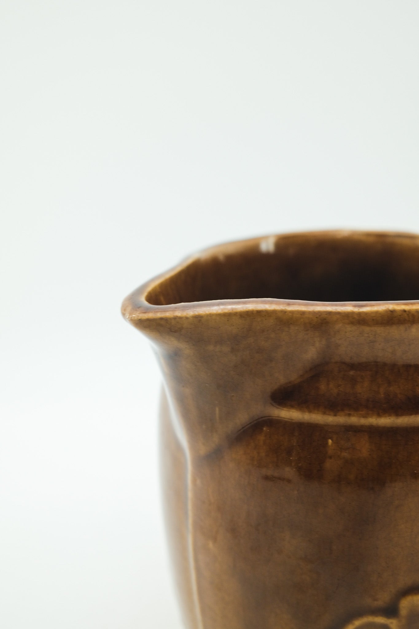 Shell Relief Pitcher / シェルレリーフ ピッチャー