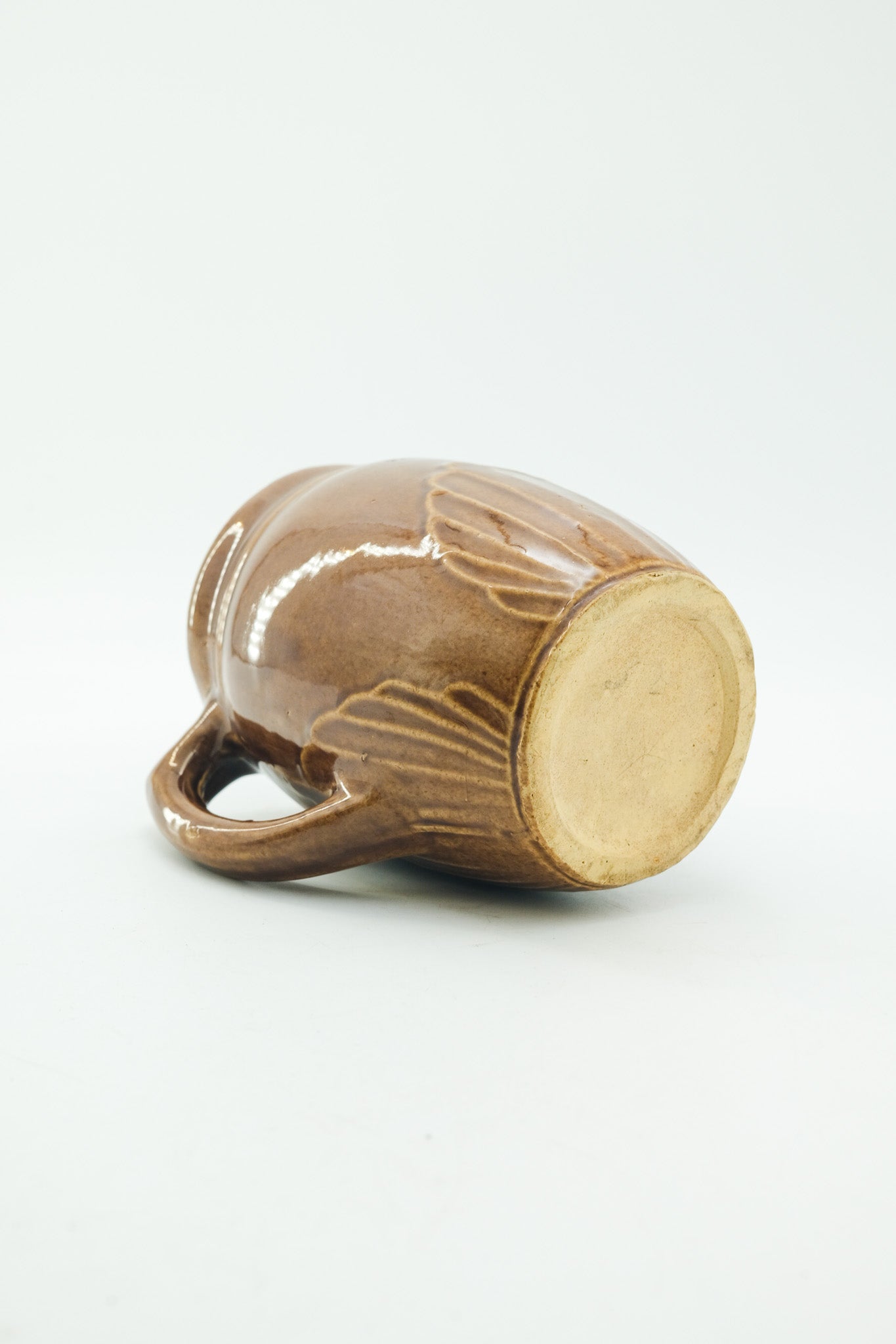 Shell Relief Pitcher / シェルレリーフ ピッチャー