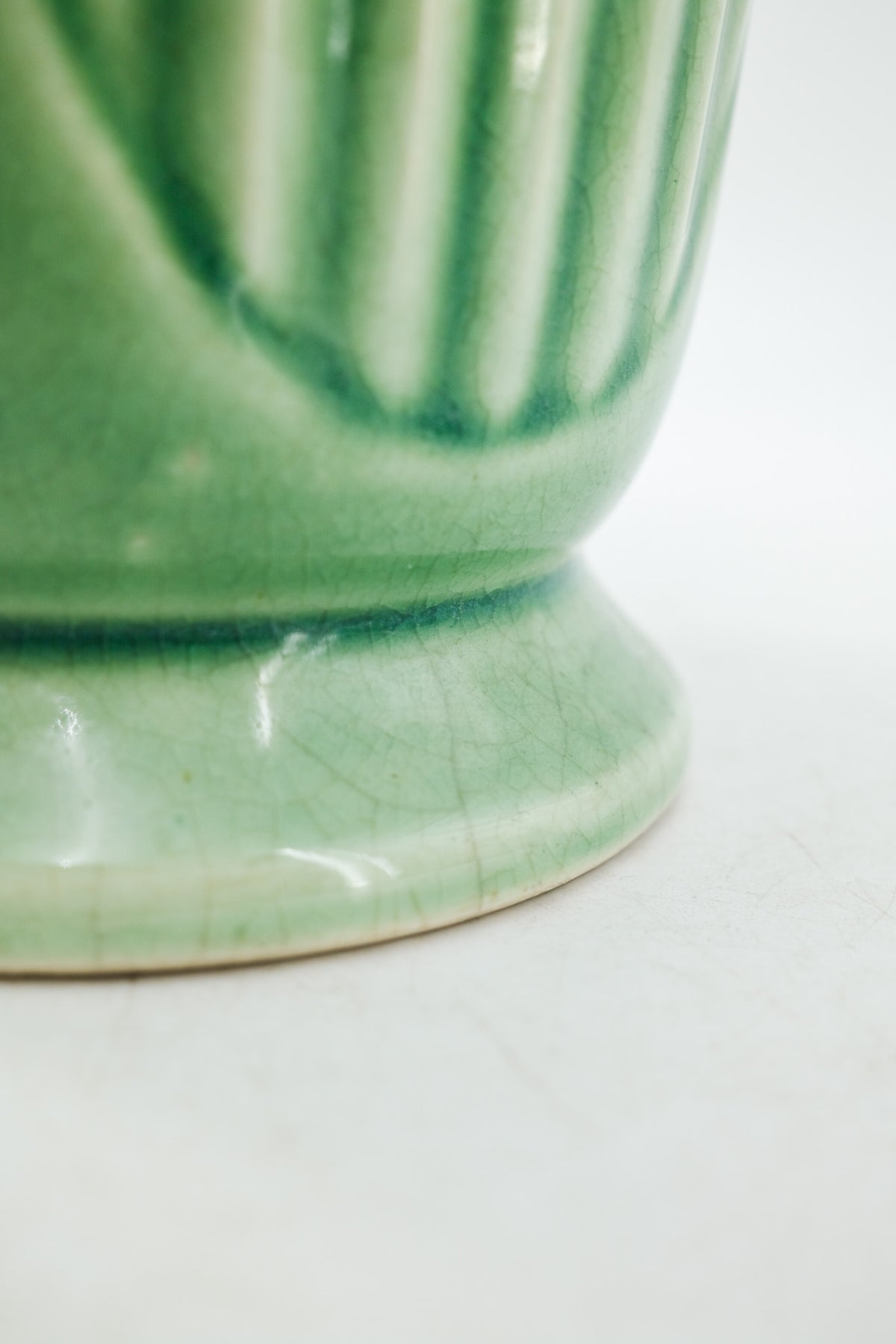 Vintage Ceramic Fluted Vase / ヴィンテージ セラミック フルーテッド フラワーベース