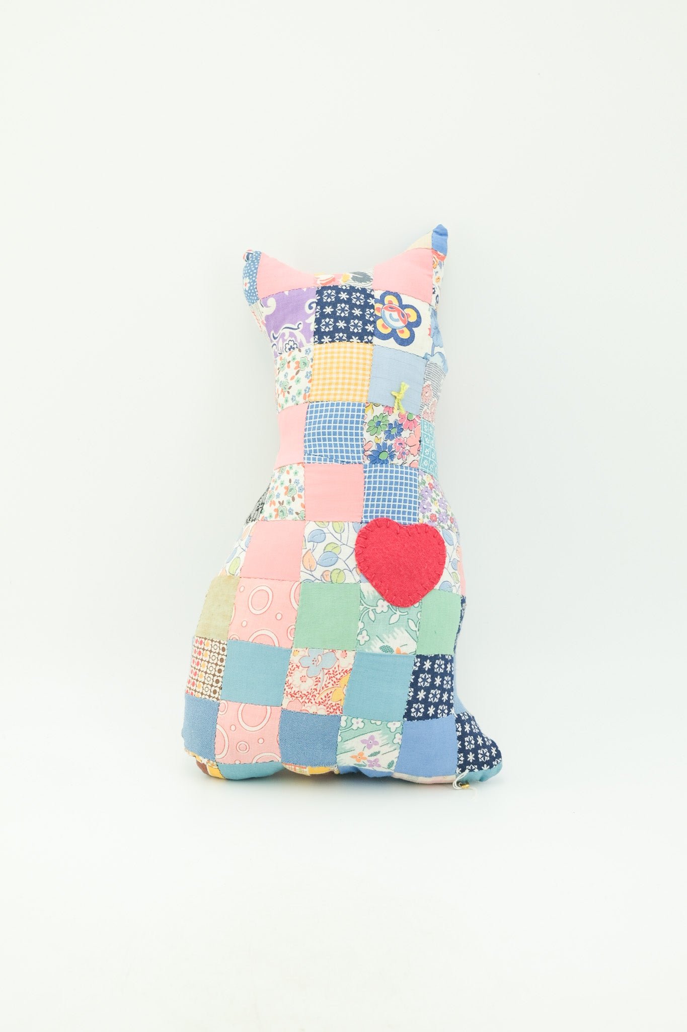Cat Shaped Patchwork Quilt Cushion / アメリカ買付 猫型パッチワークキルトクッション