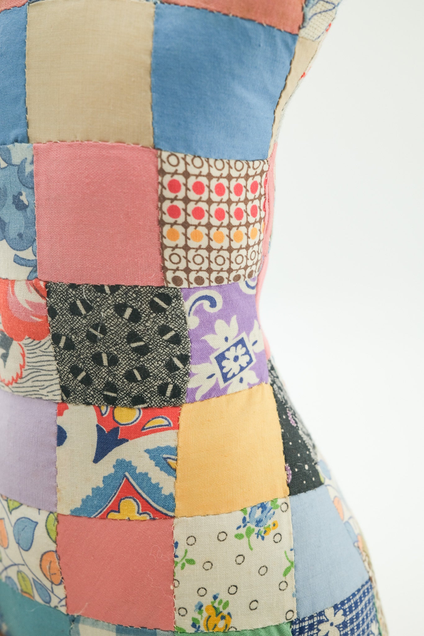 Cat Shaped Patchwork Quilt Cushion / アメリカ買付 猫型パッチワークキルトクッション