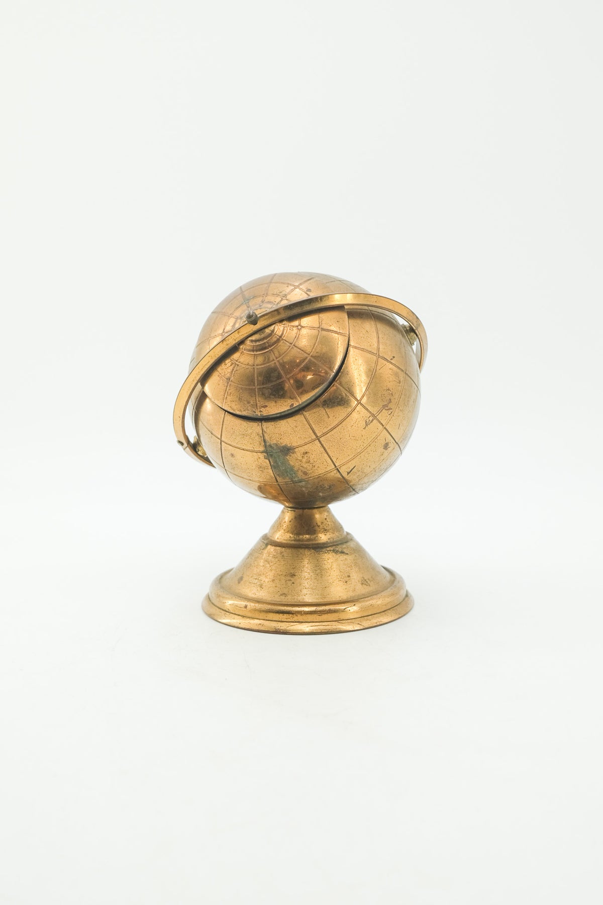 Globe Shaped Brass Cigarette Holder / 真鍮製 地球儀型 シガレットホルダー