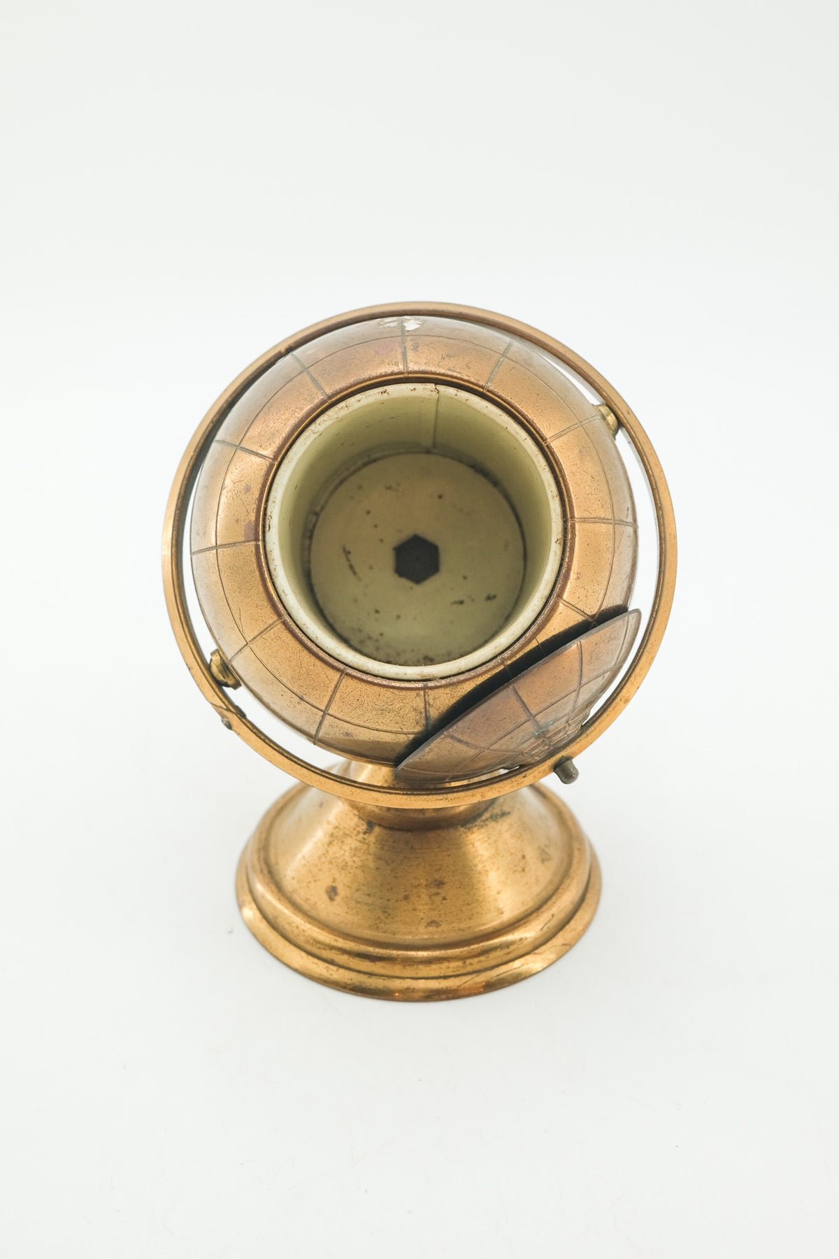 Globe Shaped Brass Cigarette Holder / 真鍮製 地球儀型 シガレットホルダー