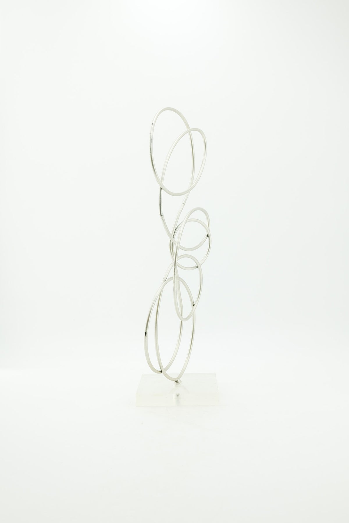 Wire Abstract Object with Acrylic Base / ワイヤー抽象オブジェ アクリル台座