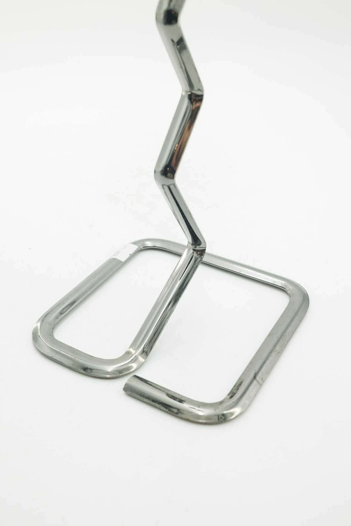 Metal Zigzag Stand / メタル ジグザグ スタンド
