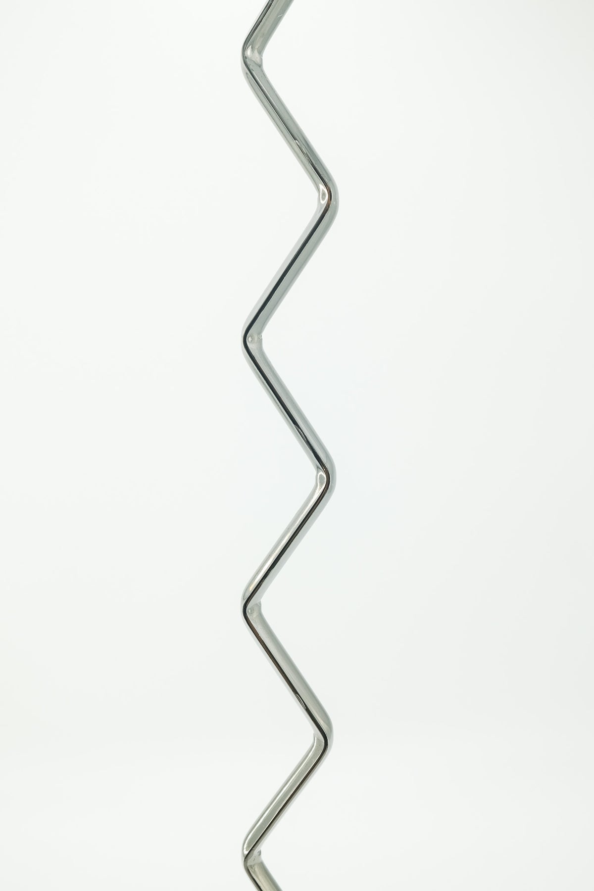 Metal Zigzag Stand / メタル ジグザグ スタンド