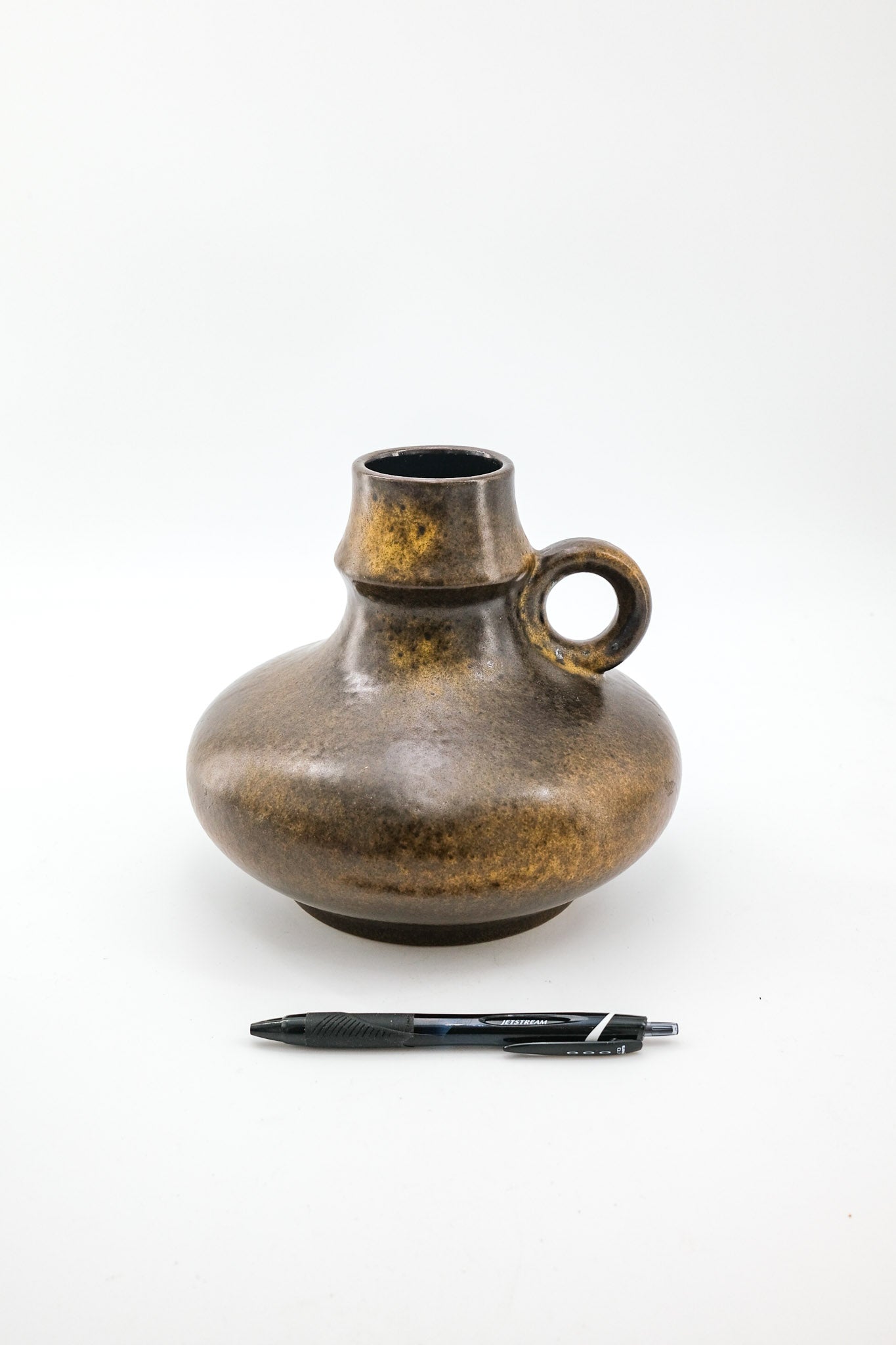 Small Ceramic Pitcher by Stein-Keramik / Stein-Keramik社製 セラミック・スモールピッチャー