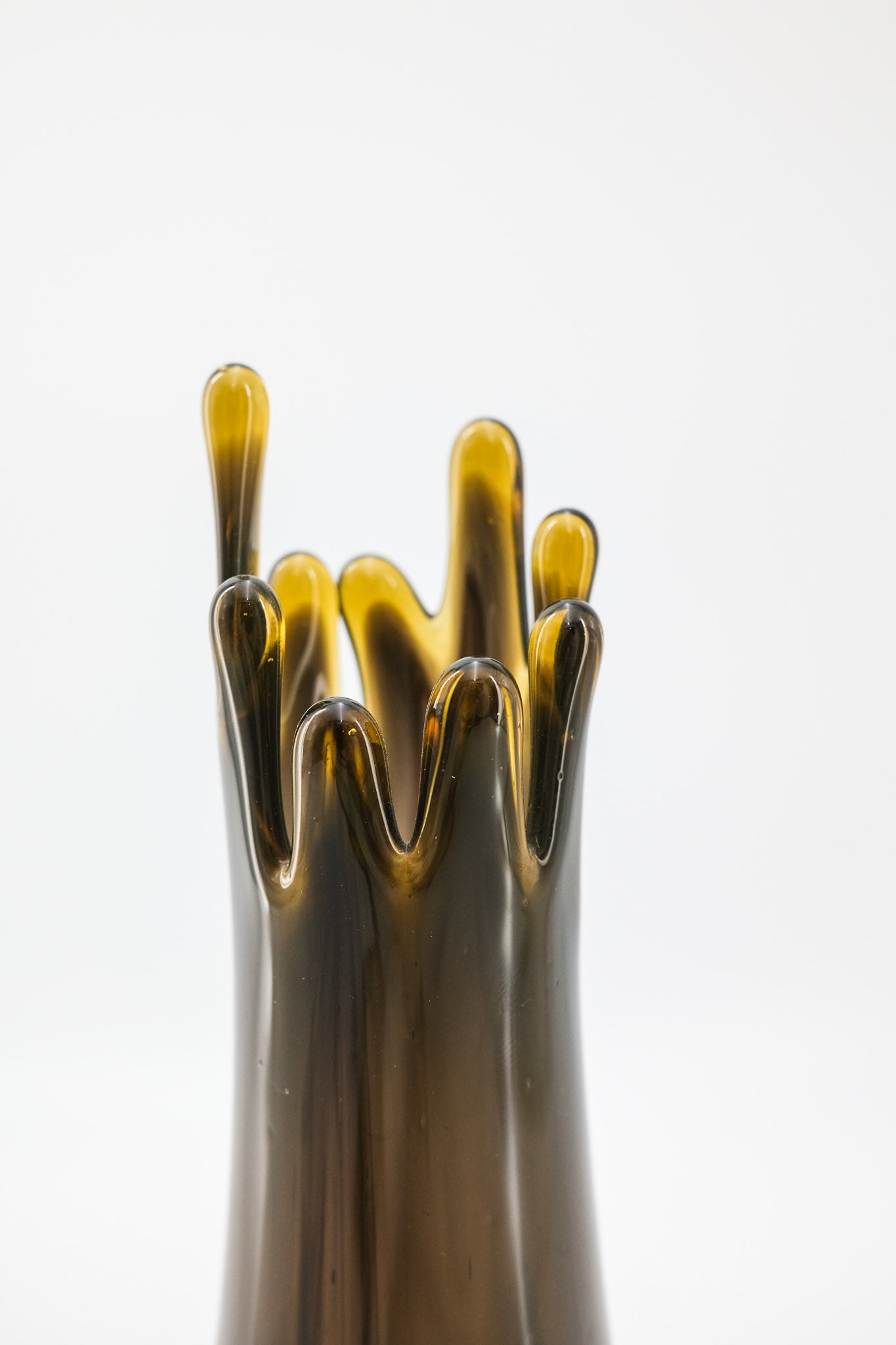 Glass Footed Flower Vase / ガラス三つ足フラワーベース