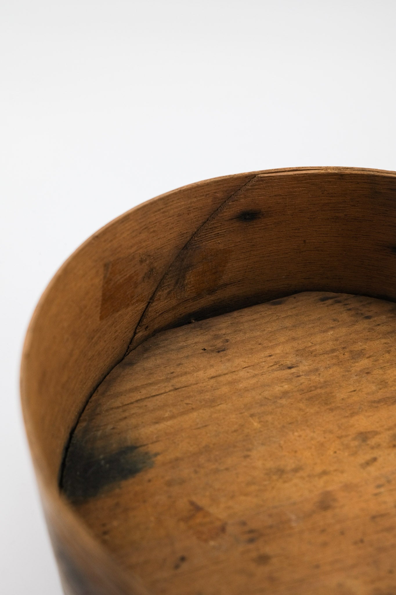 Vintage Wooden Round Bentwood Tally Box with Flower Pattern / ヴィンテージ 木製 ラウンド ベントウッド タリーボックス（花模様入り）