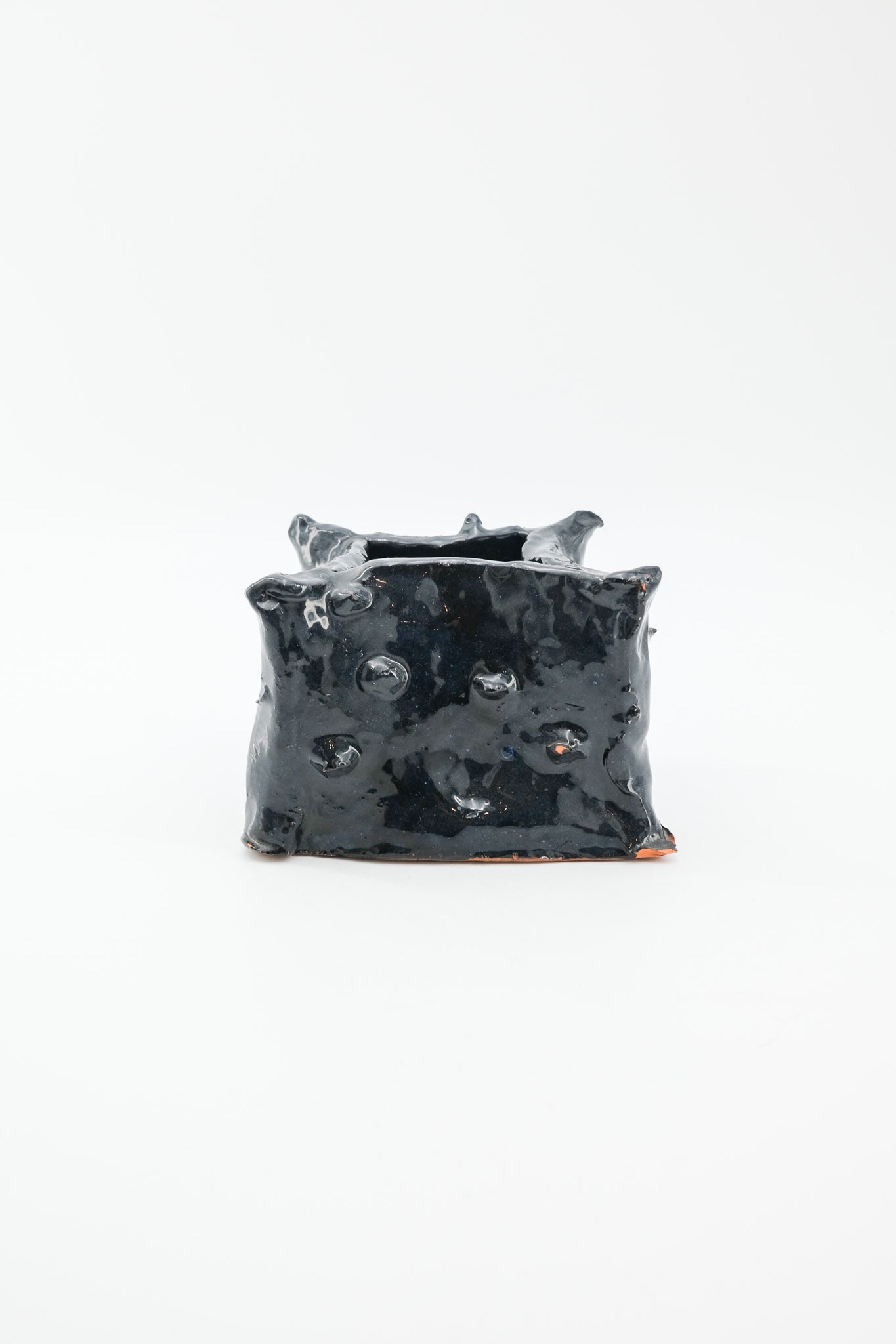 Pottery Object Studded Black Glaze / スタッズ・ブラック・テラコッタ・オブジェ