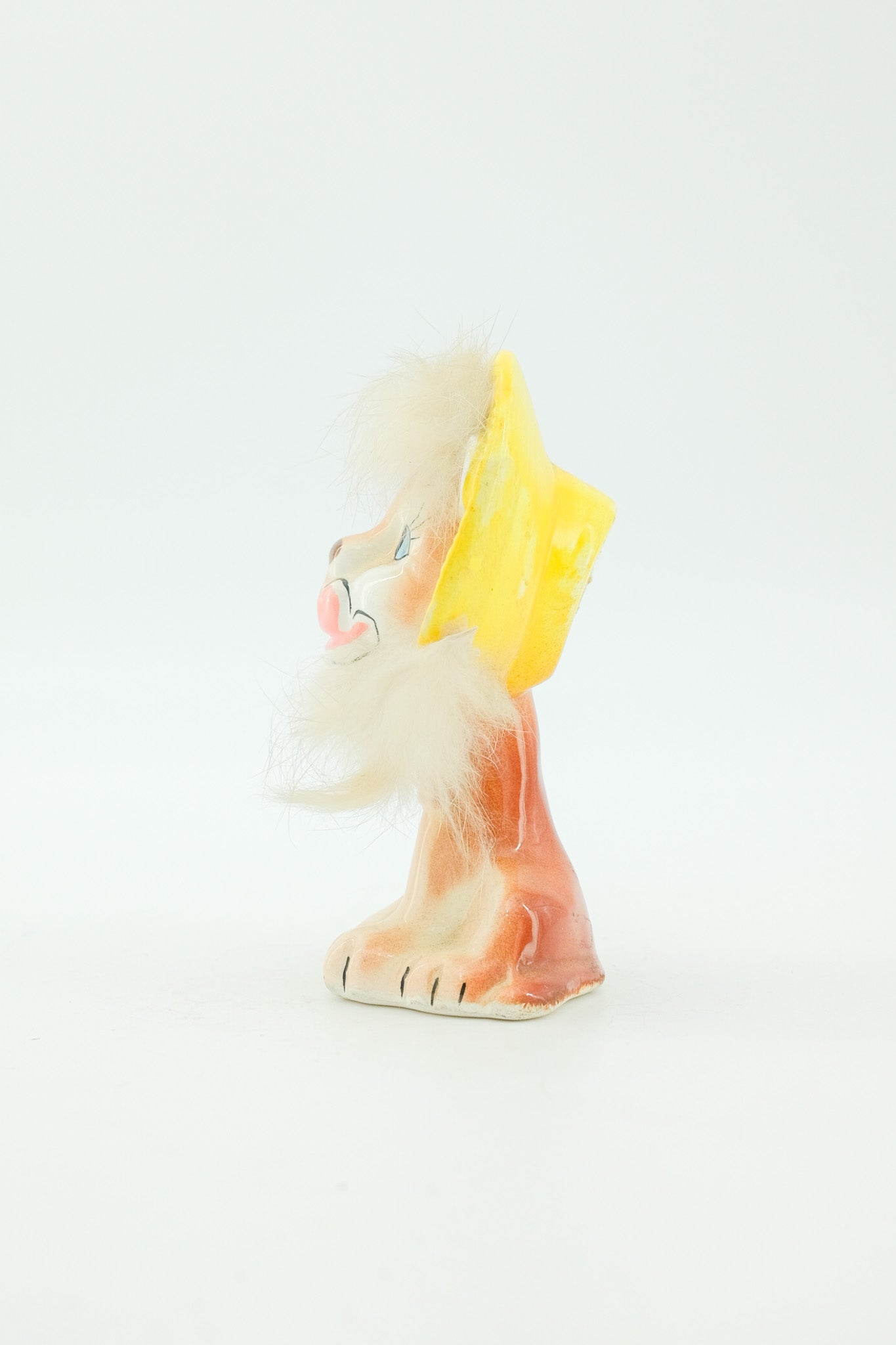 Vintage Ceramic Lion Figurine with Yellow Hat / 黄色い帽子のライオン 陶器置物