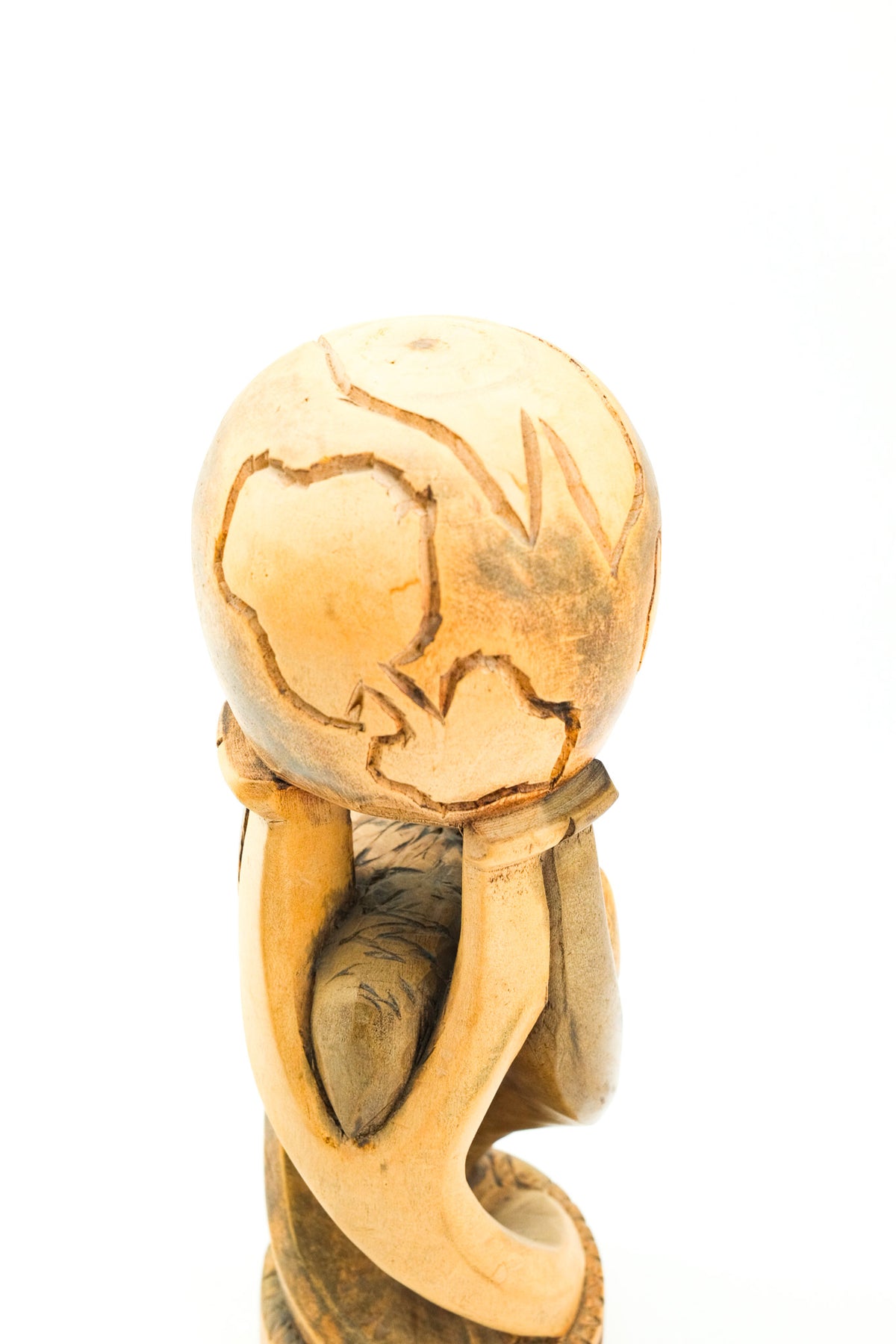 Wooden Unity Sculpture with Globe / 木彫り　団結した人々と地球の像