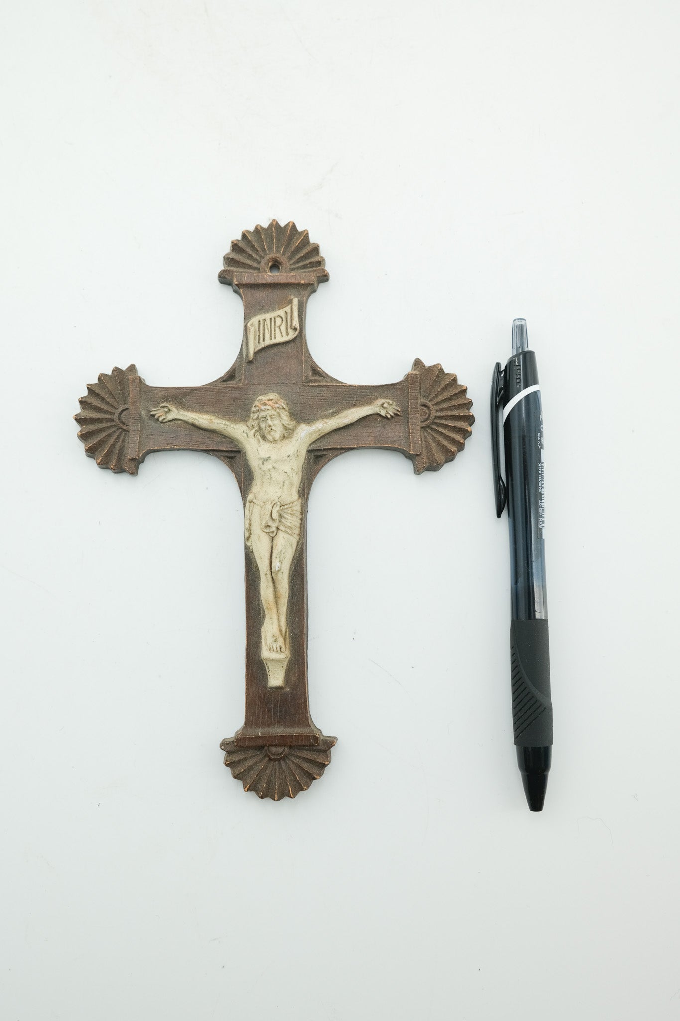 Crucifix Wall Hanging / 十字架 壁掛け キリスト像