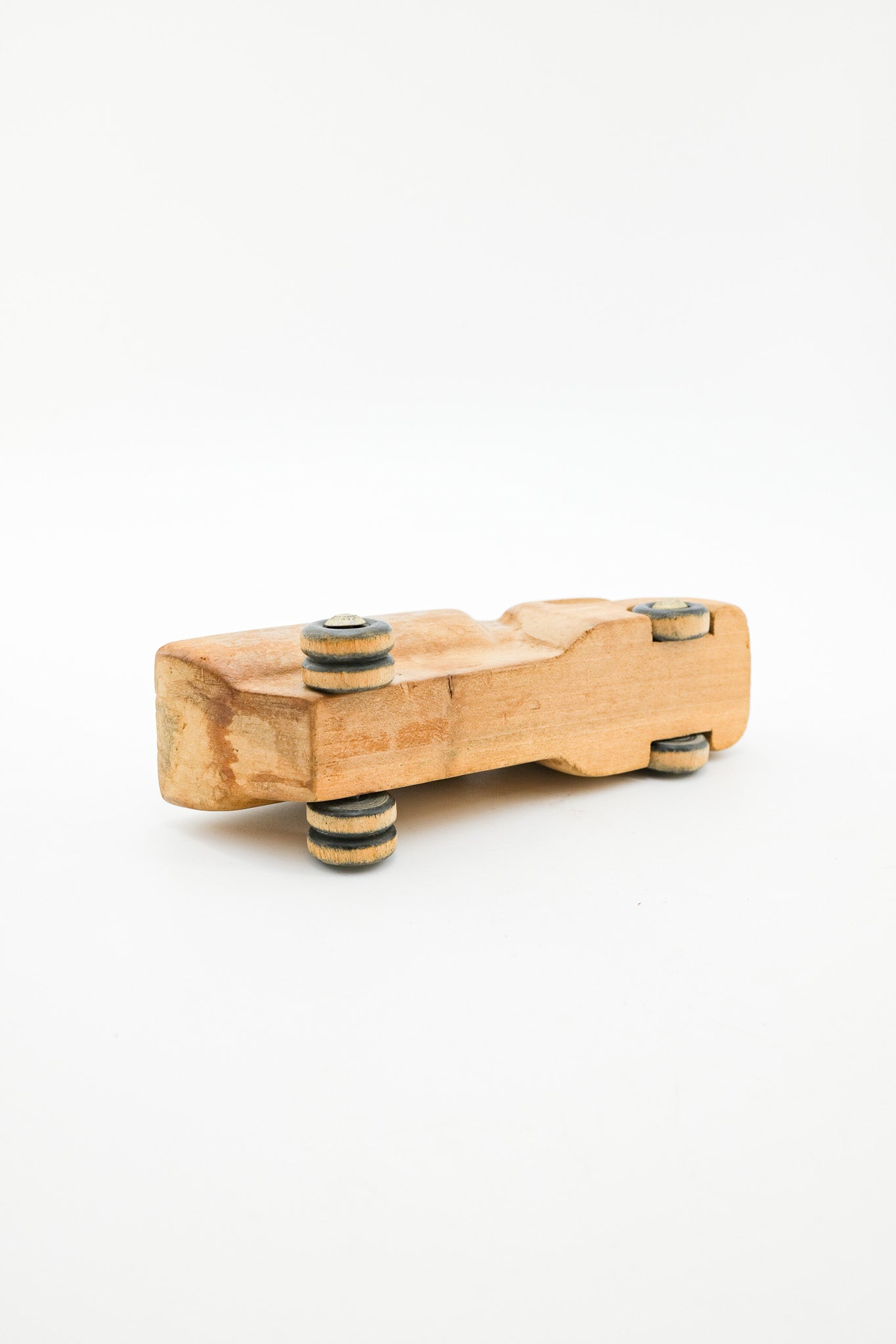 Wooden Toy Truck / 木製のトイ・トラック
